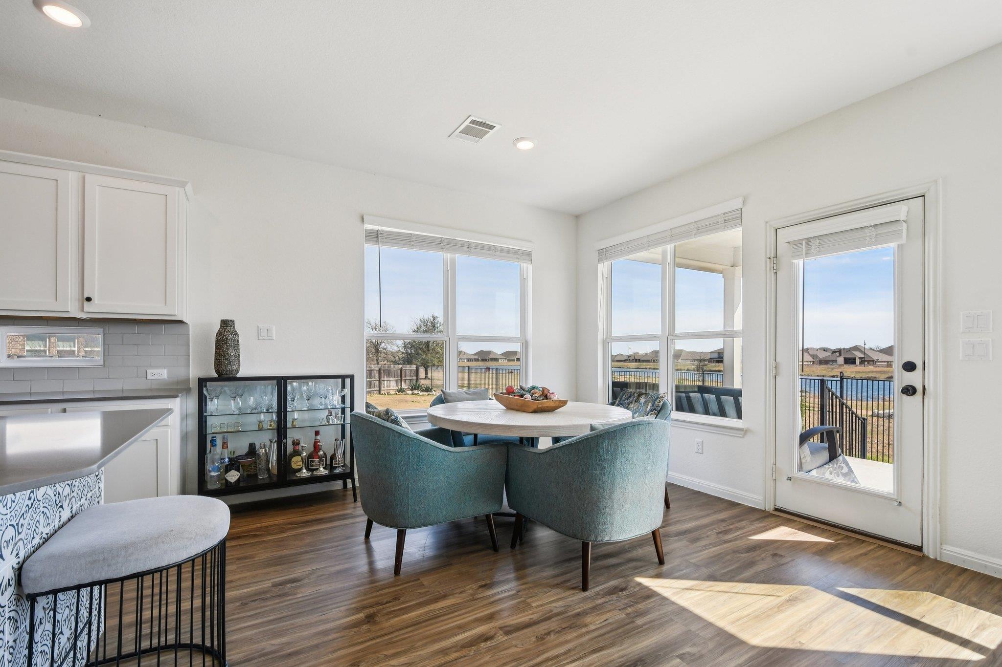 208 Locklin Dr, Liberty Hill, TX 78642