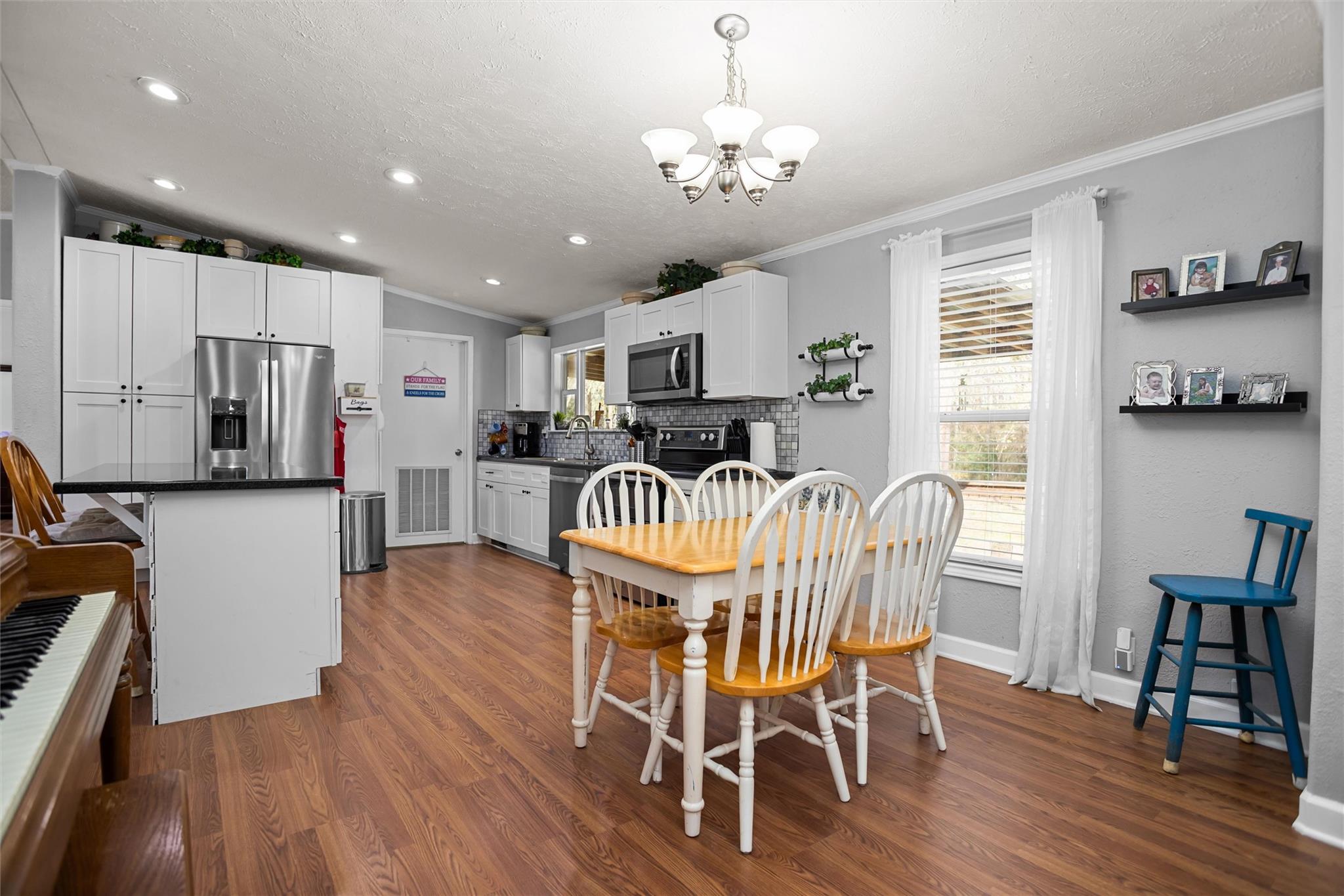 394 Morris Ln, Lufkin, TX 75904