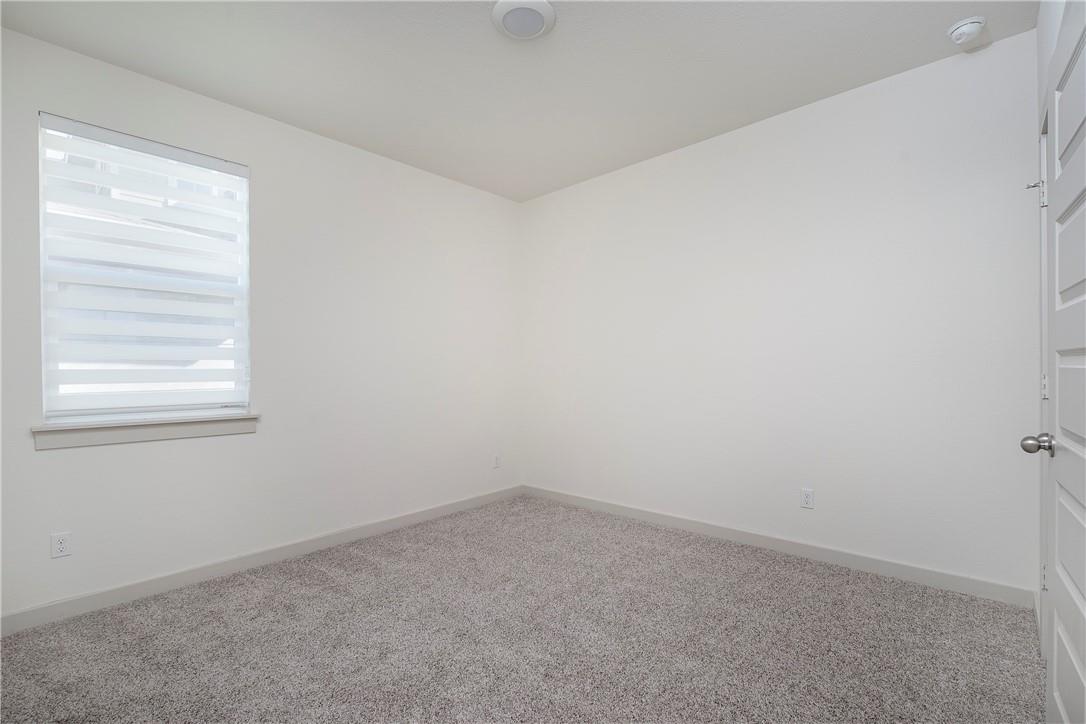 128 Big Sandy Creek Dr, Hutto, TX 78634