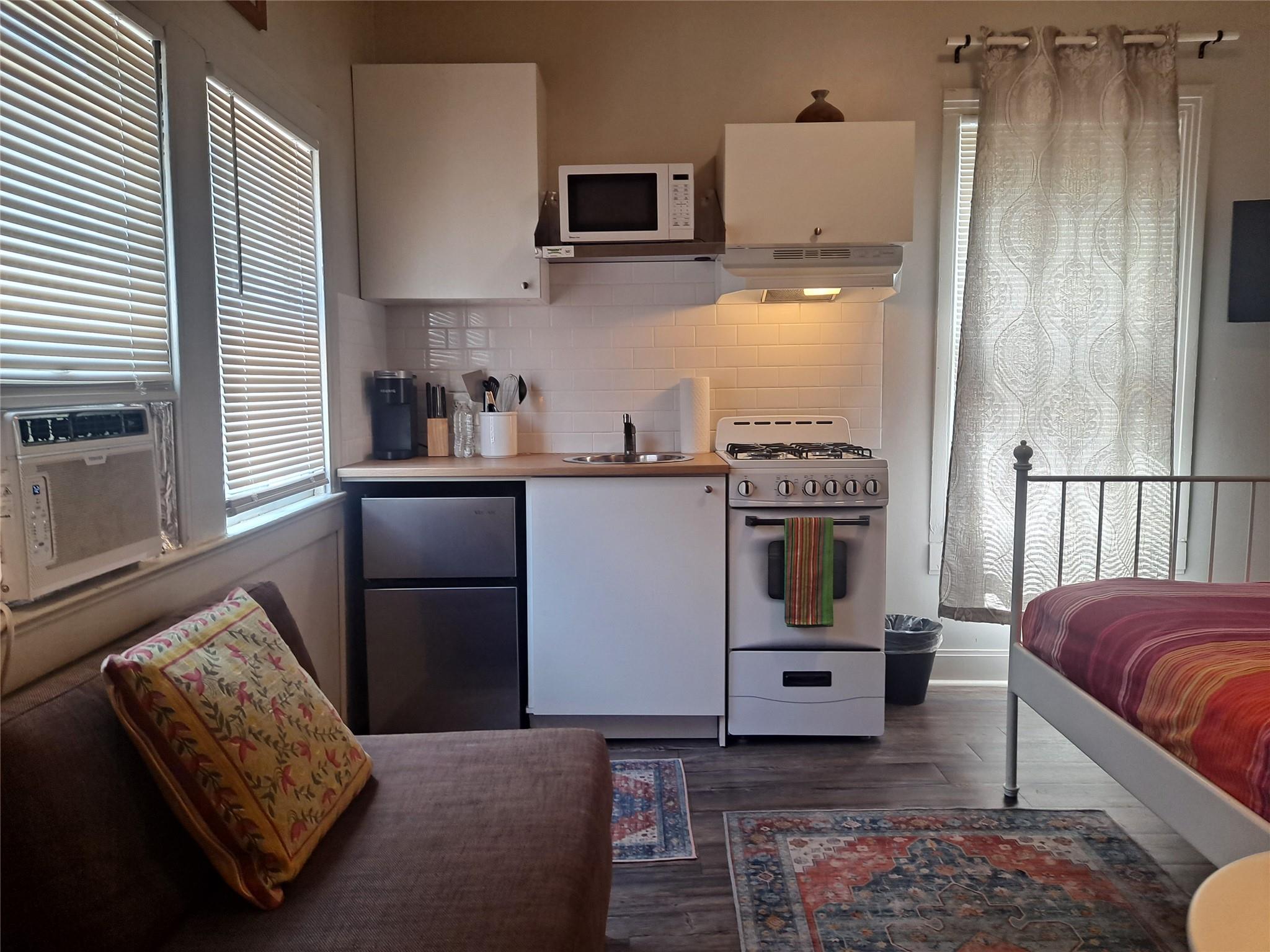 1906 San Gabriel St # 9, Austin, TX 78705