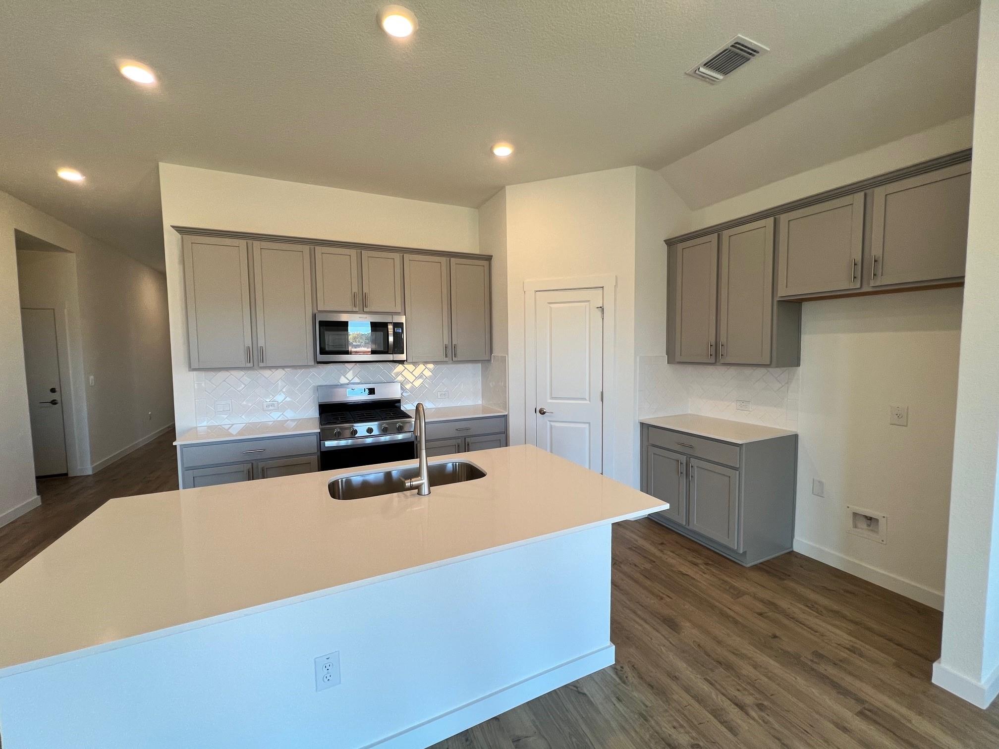 1917 LAZY ACRES St, Leander, TX 78641