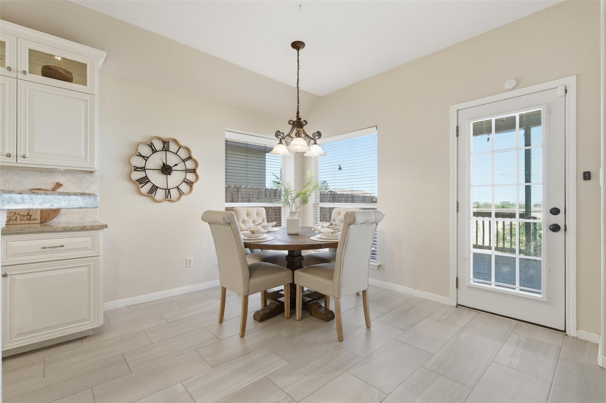 609 Indian Run Dr, Pflugerville, TX 78660