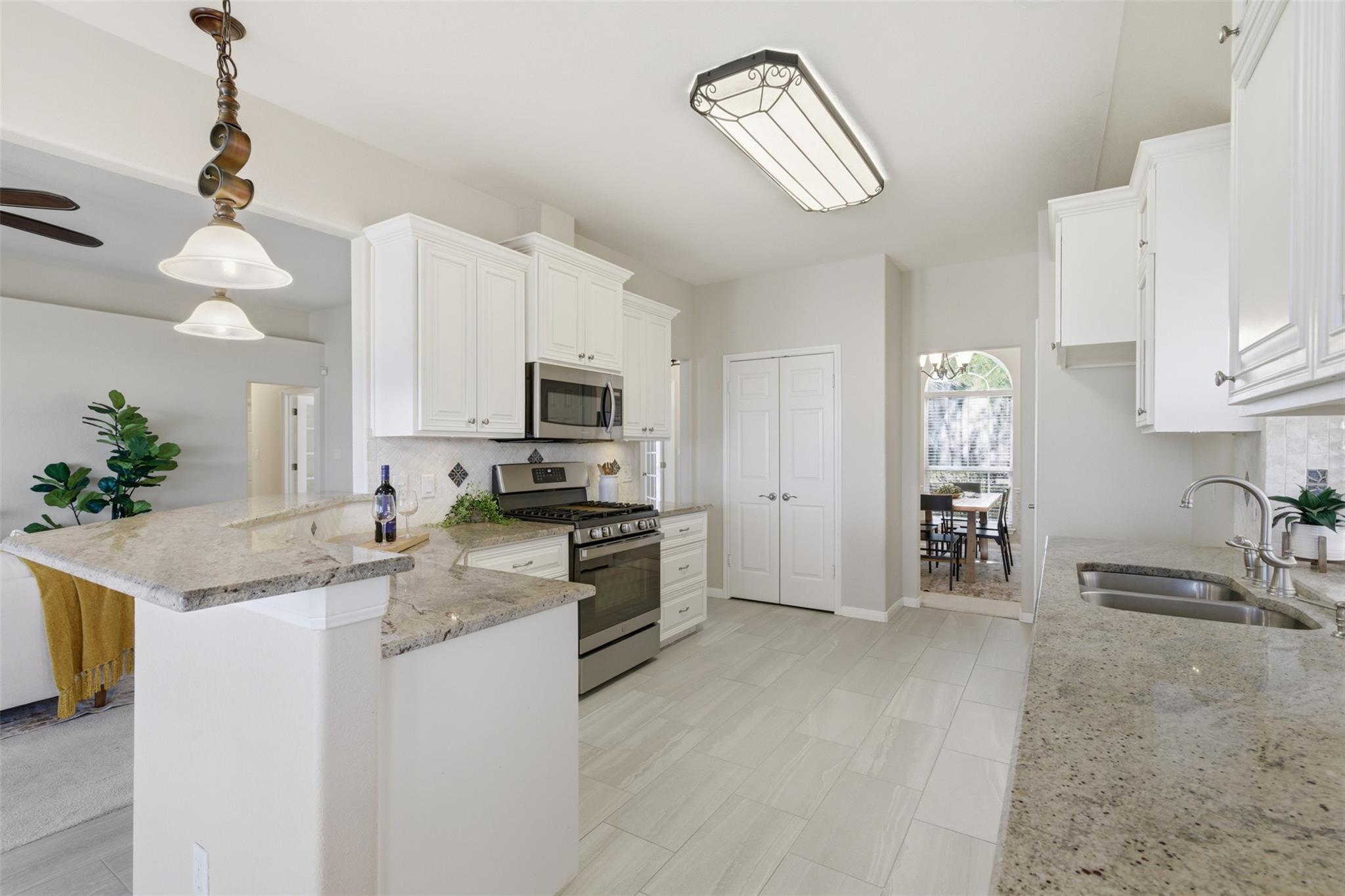 609 Indian Run Dr, Pflugerville, TX 78660