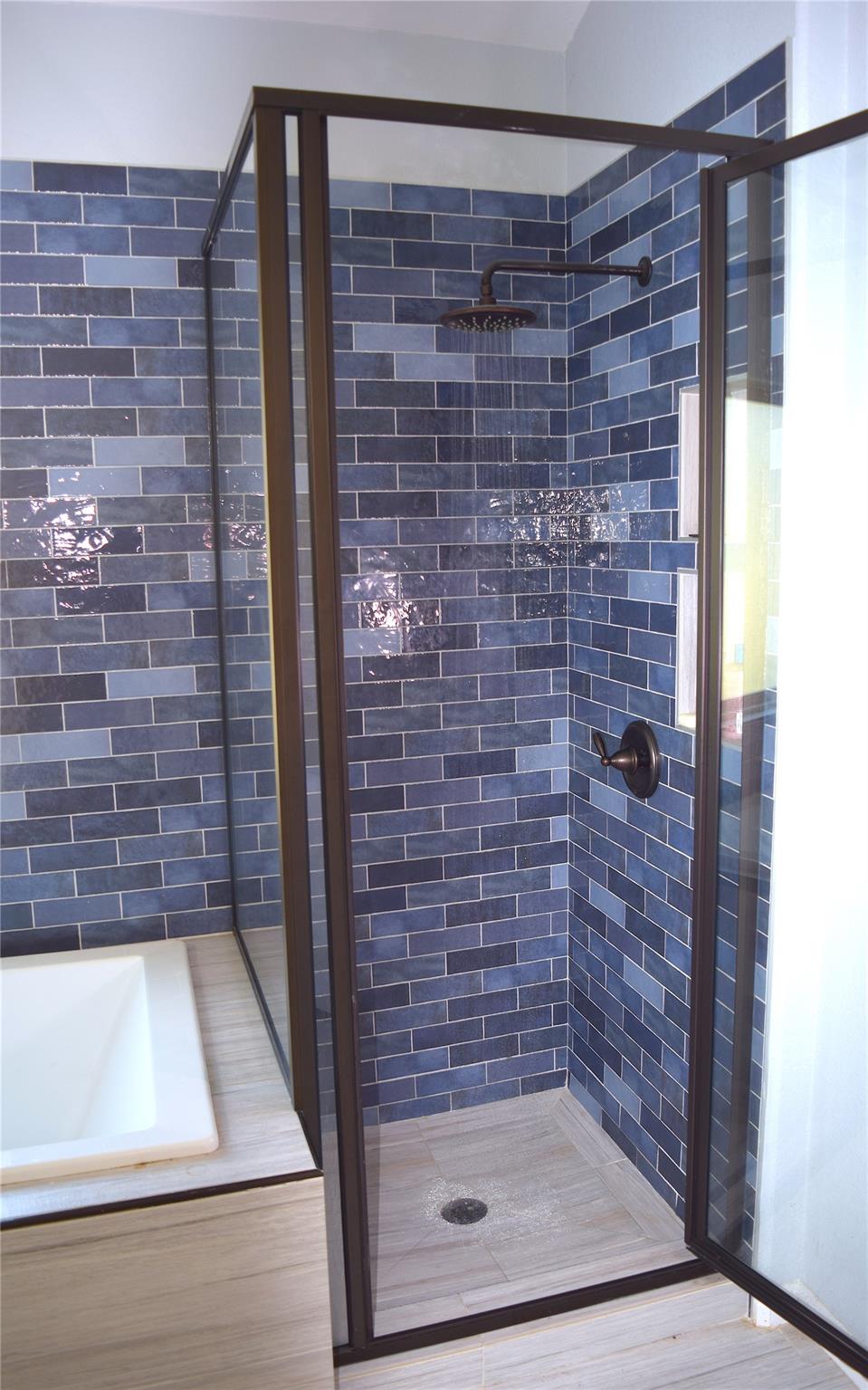 604 Heinatz Flat Ln, Leander, TX 78641