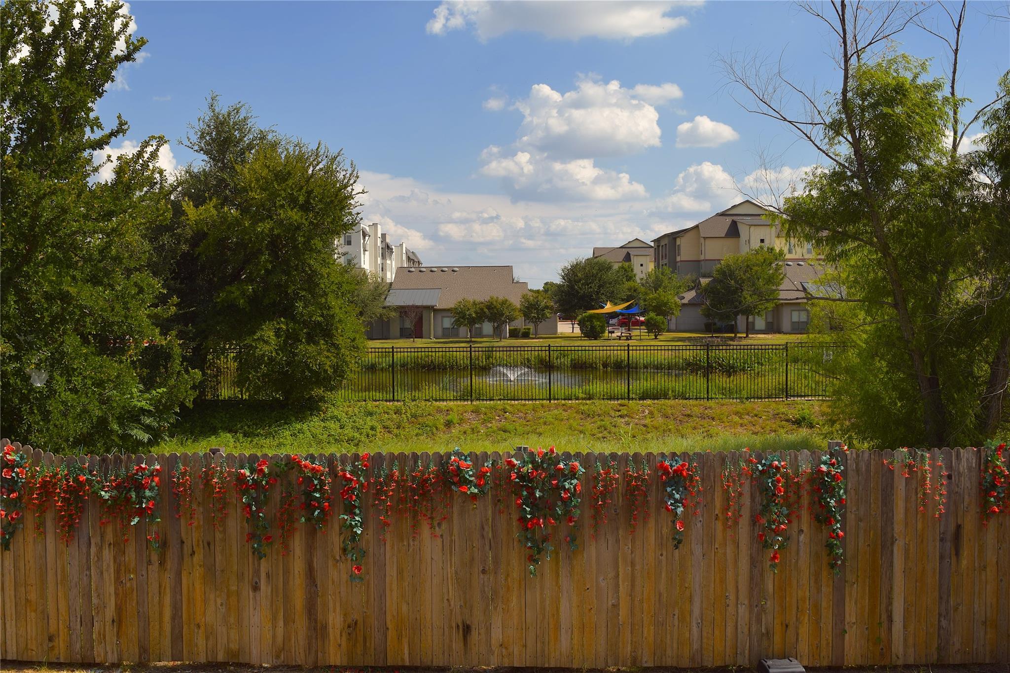 604 Heinatz Flat Ln, Leander, TX 78641