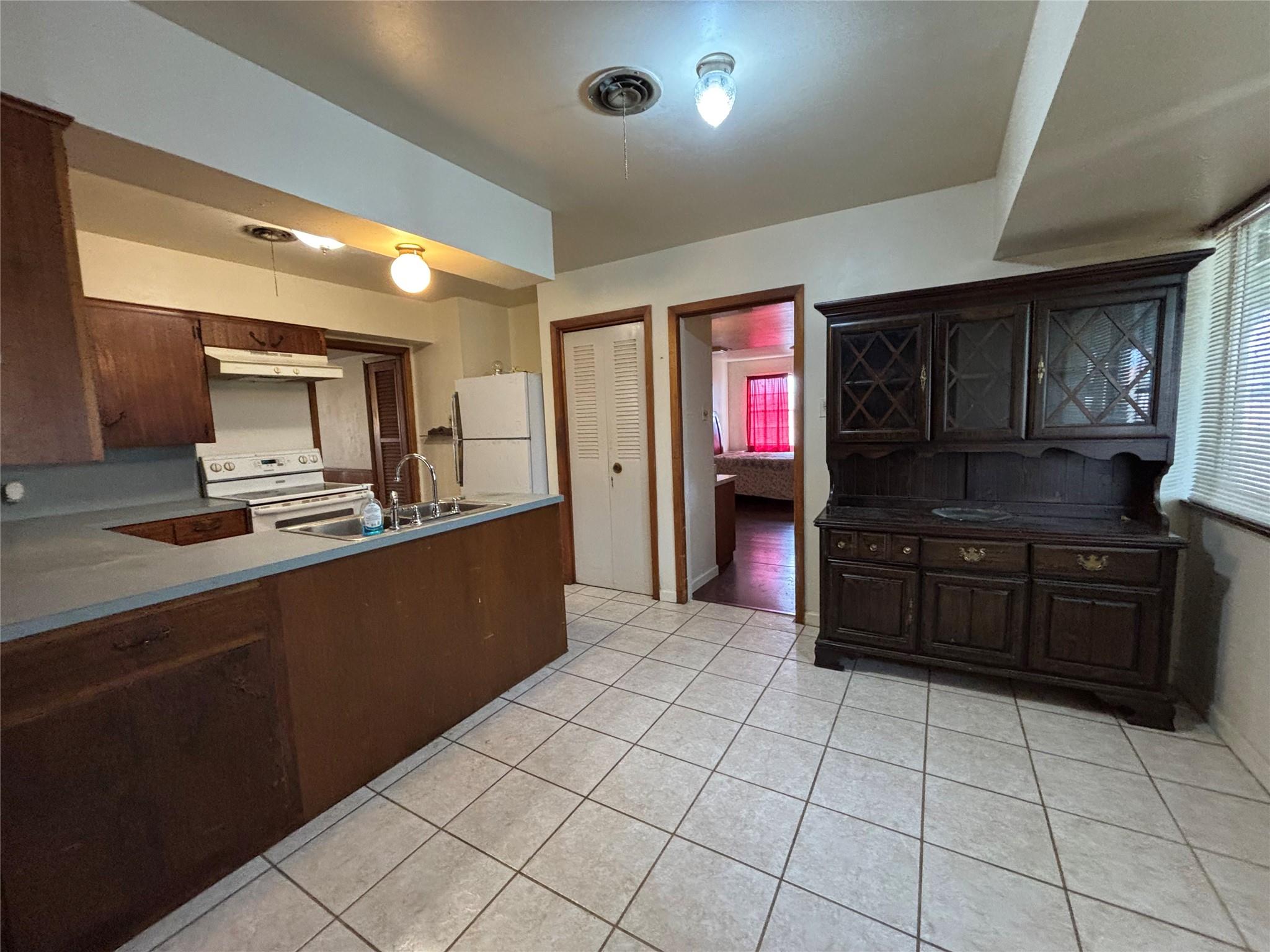 4208 Nixon Ln, Austin, TX 78725