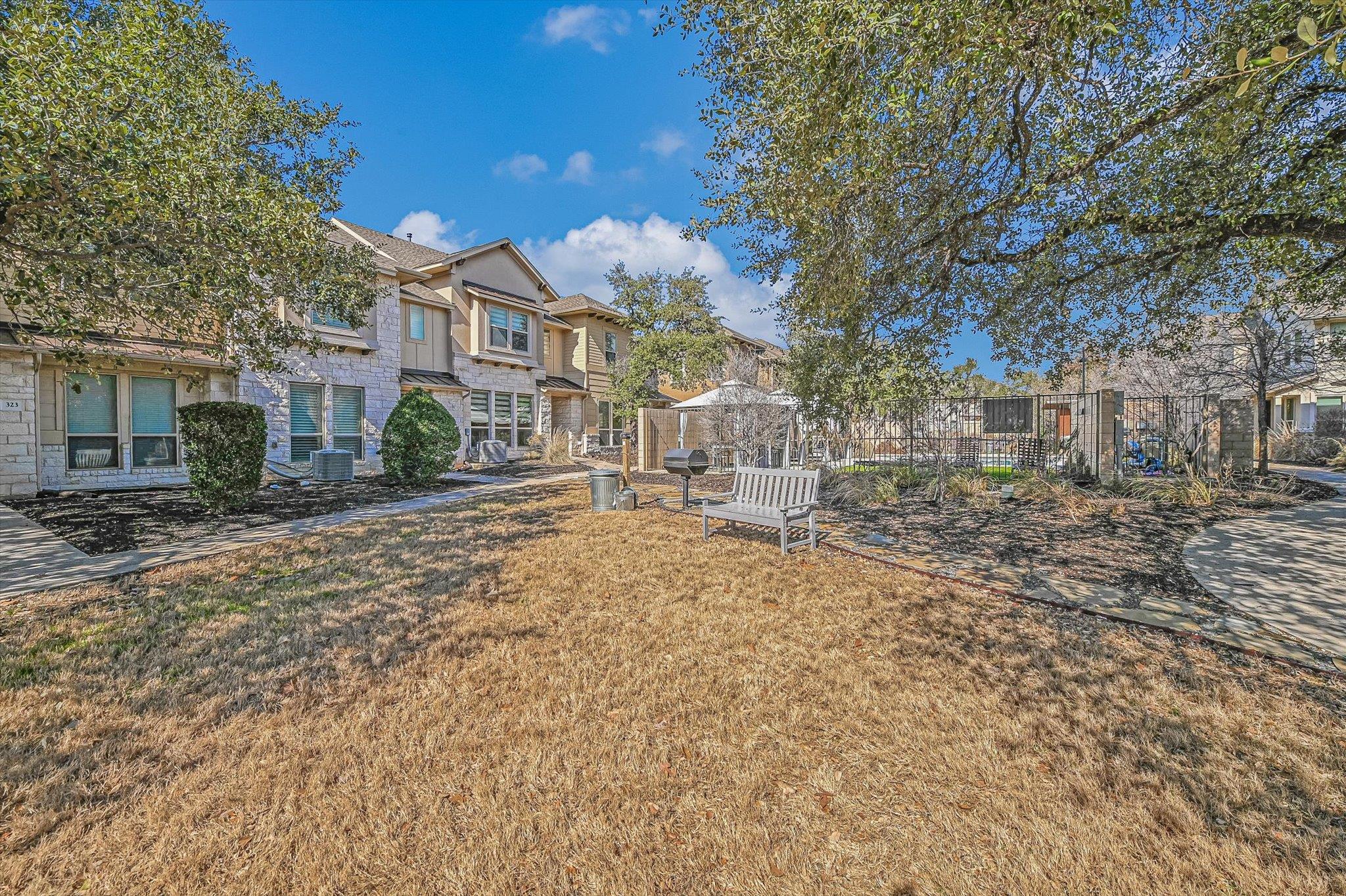 13800 Lyndhurst St # 325, Austin, TX 78717