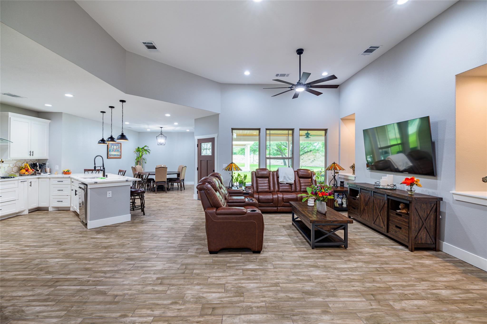 200 Wood Cv, Georgetown, TX 78633