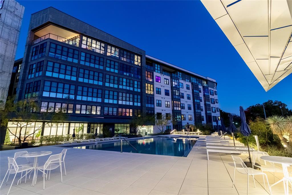 800 Embassy Dr # 115, Austin, TX 78702