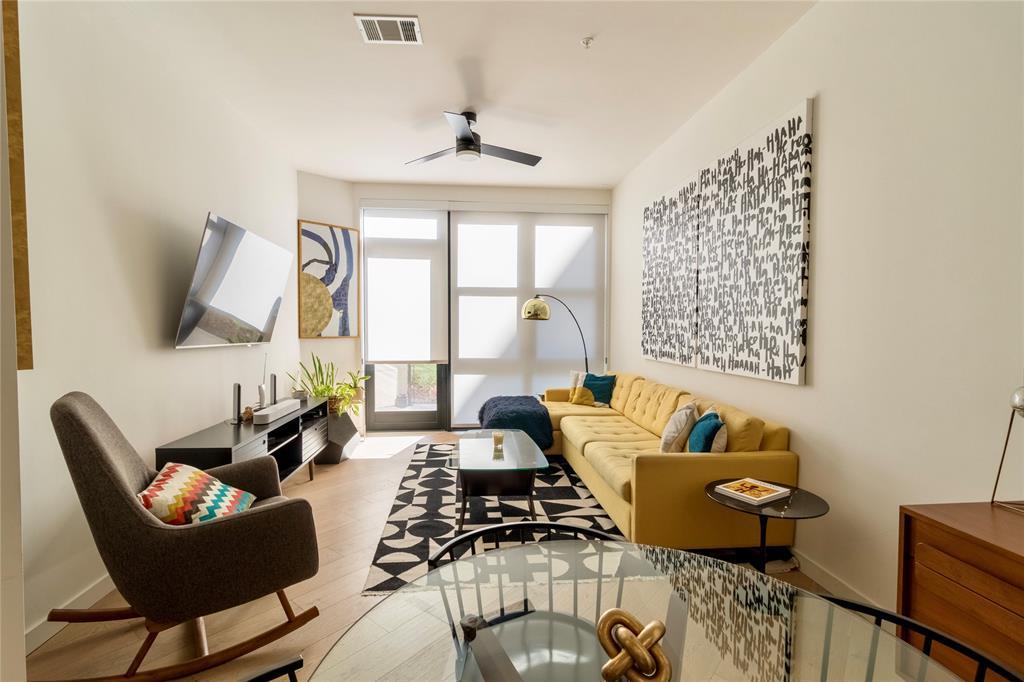 800 Embassy Dr # 115, Austin, TX 78702