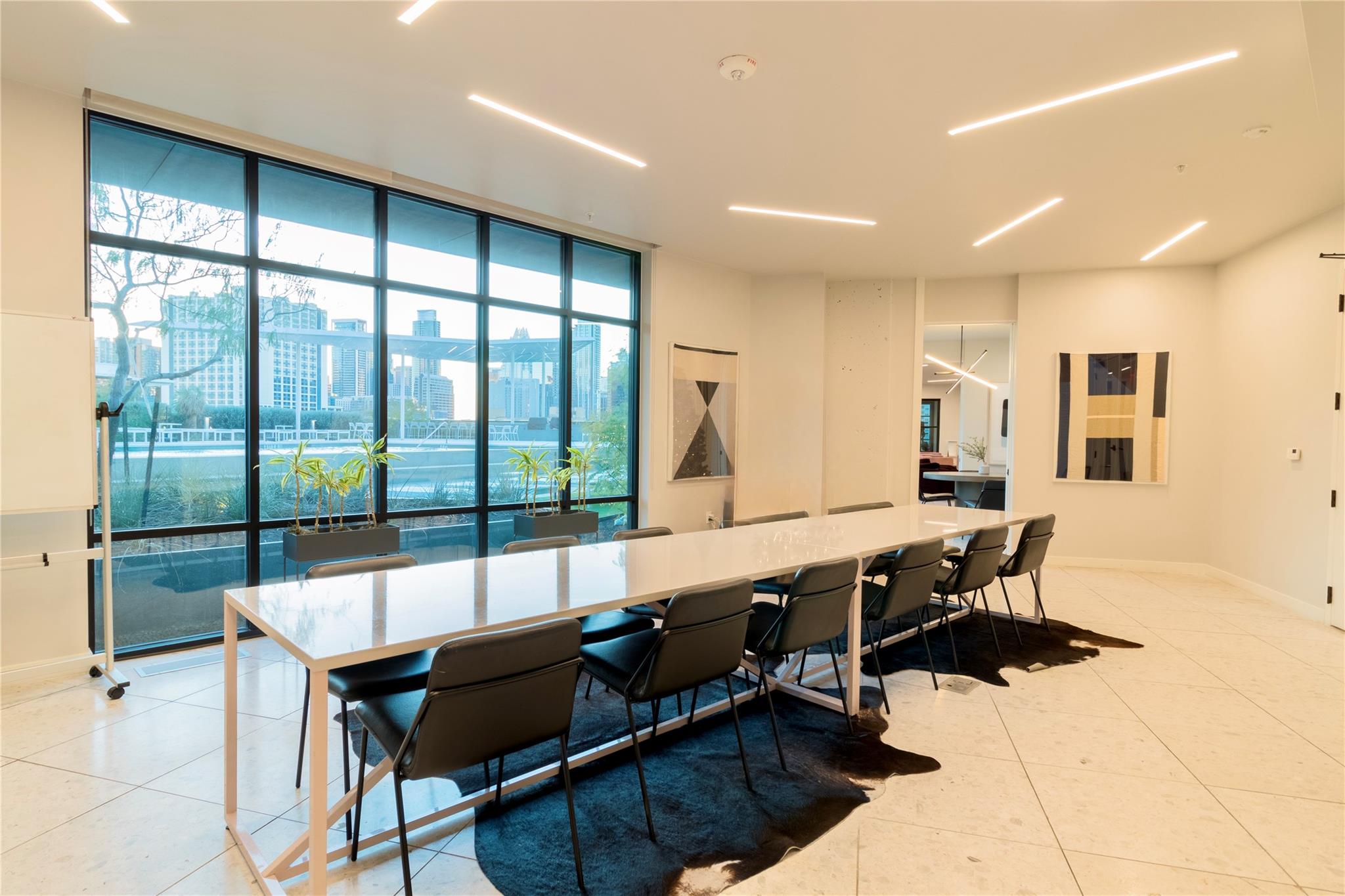 800 Embassy Dr # 115, Austin, TX 78702