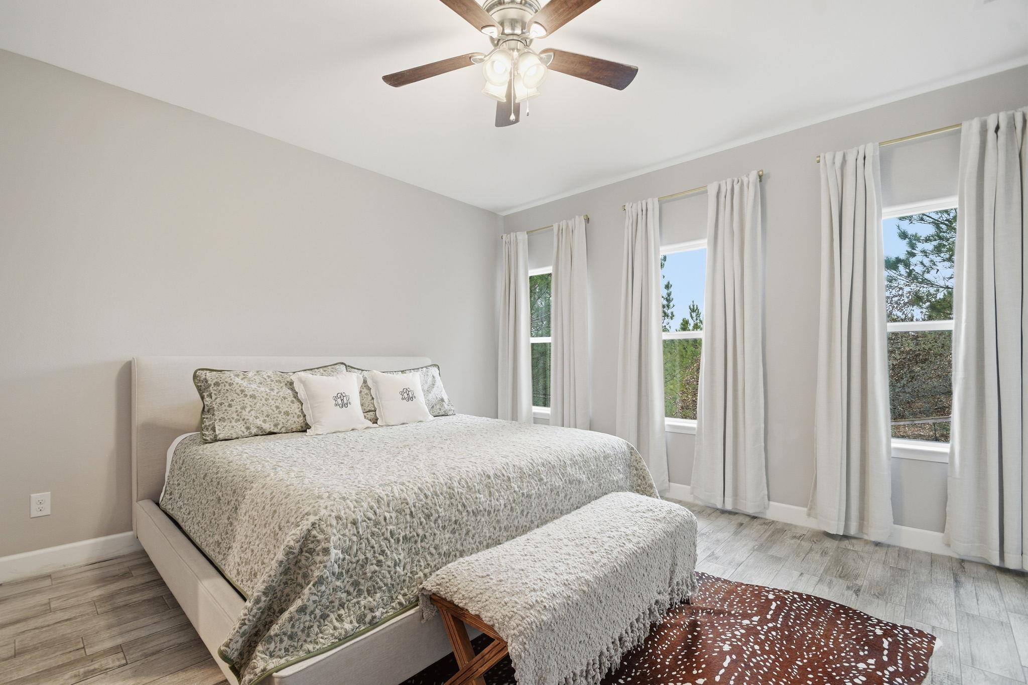 104 Kahalulu Dr, Bastrop, TX 78602