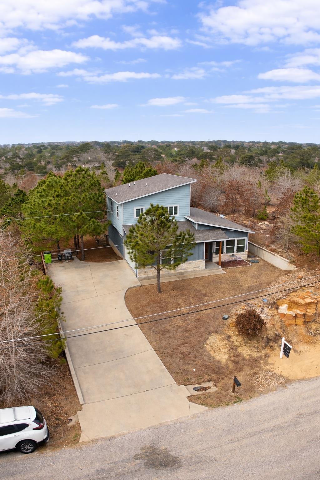 104 Kahalulu Dr, Bastrop, TX 78602