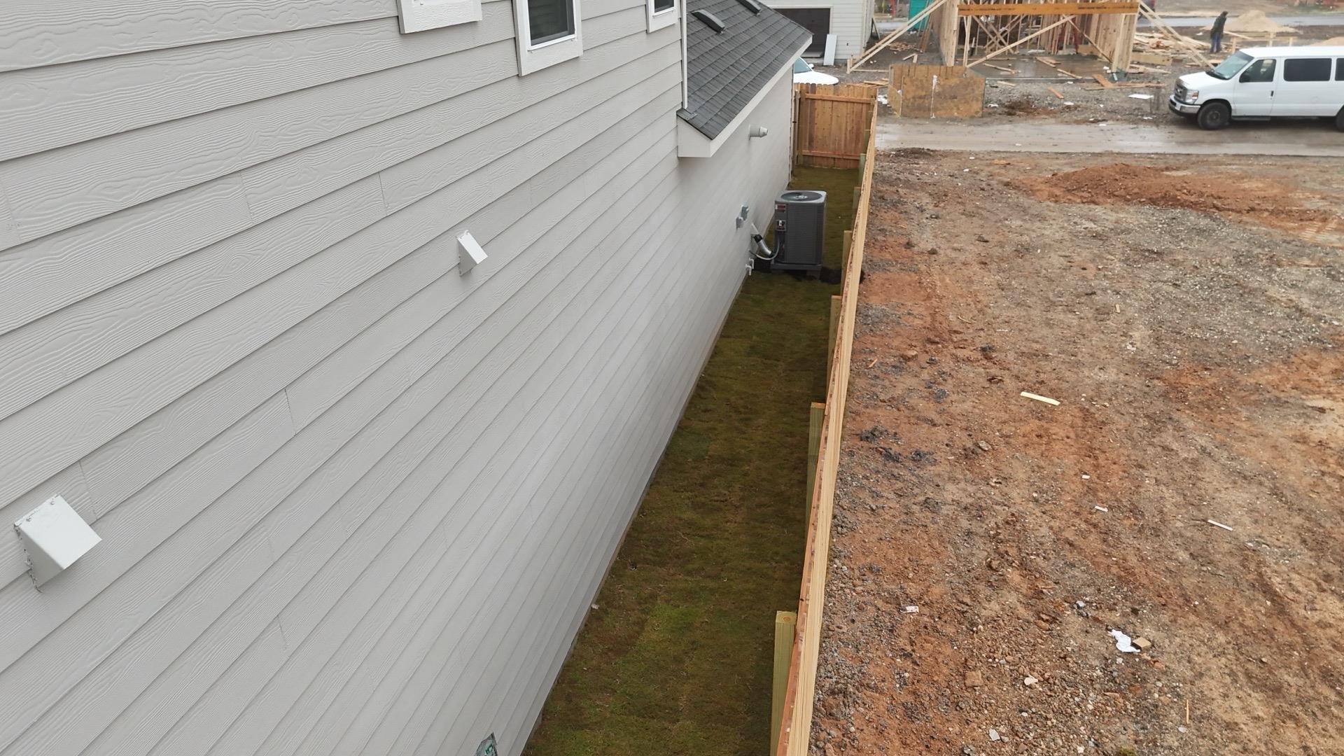 140 Hartson Dr W, Taylor, TX 76574