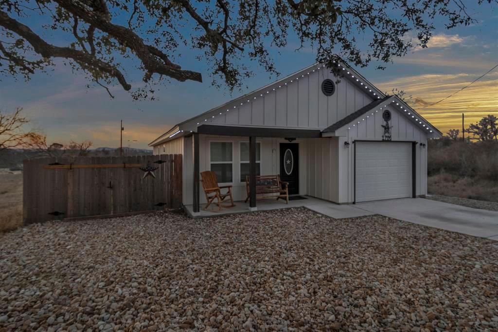 1706 Redwood Dr, Granite Shoals, TX 78654