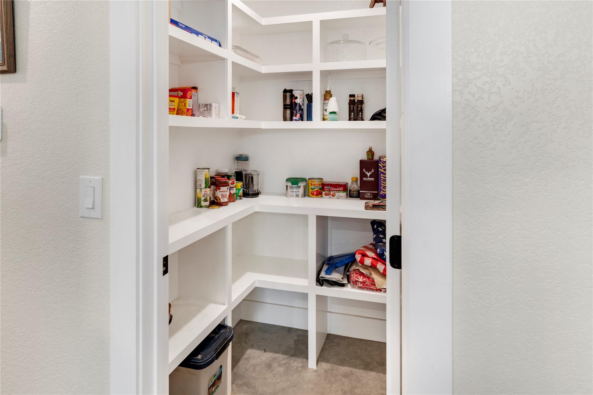 1706 Redwood Dr, Granite Shoals, TX 78654