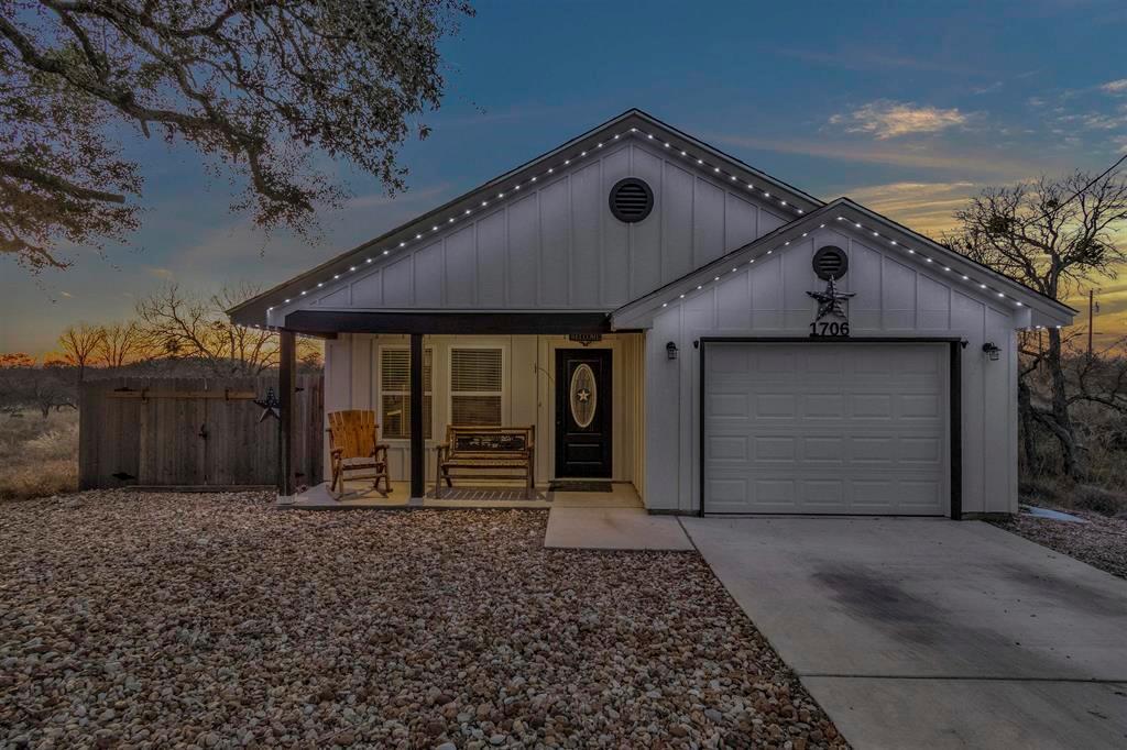 1706 Redwood Dr, Granite Shoals, TX 78654