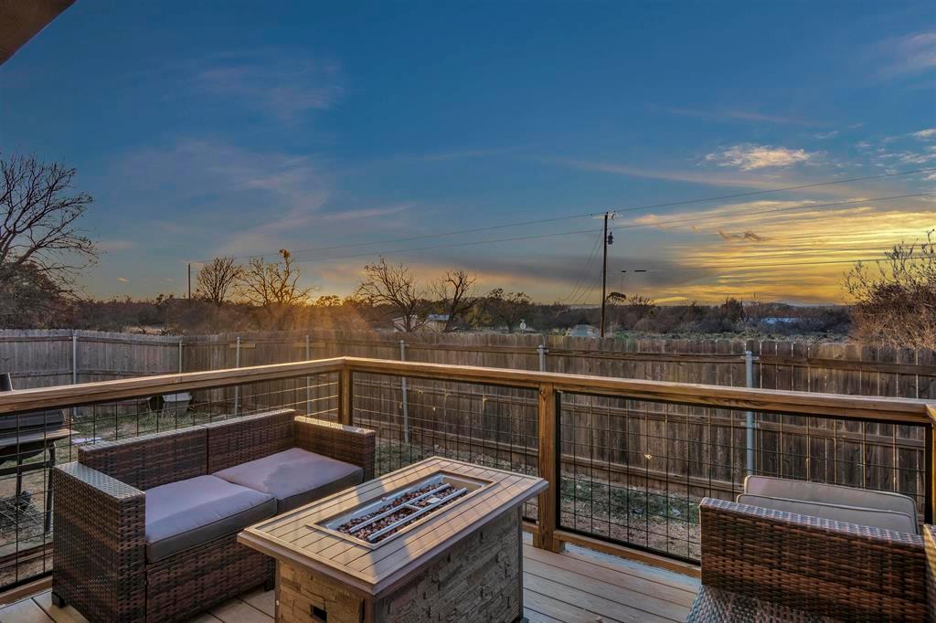 1706 Redwood Dr, Granite Shoals, TX 78654