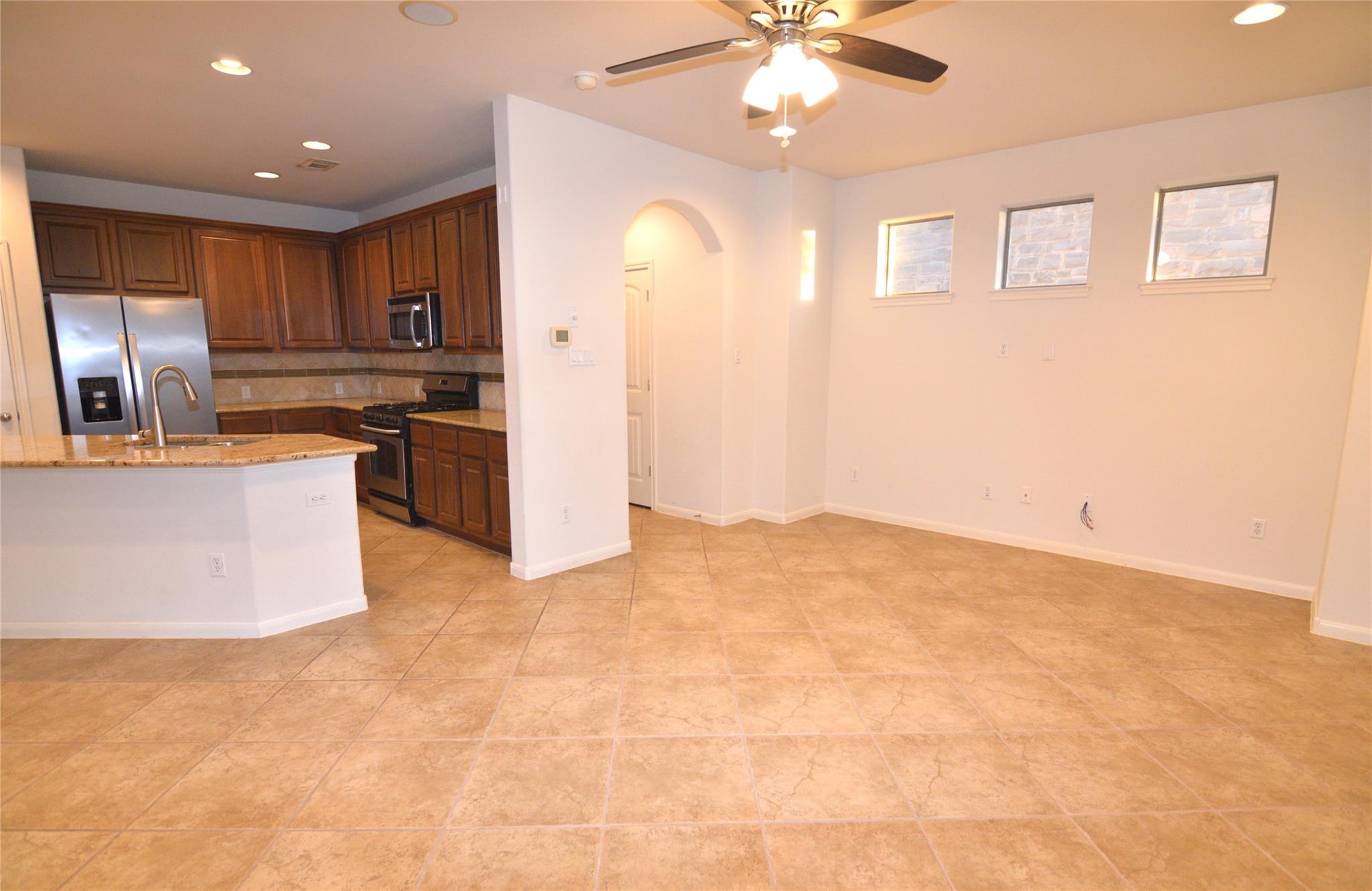 11400 W Parmer Ln # 15, Cedar Park, TX 78613