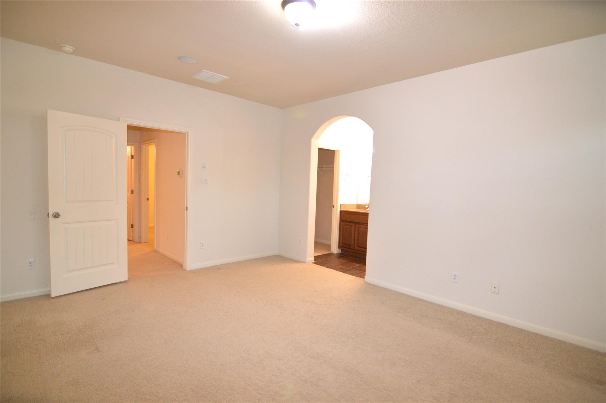 11400 W Parmer Ln # 15, Cedar Park, TX 78613