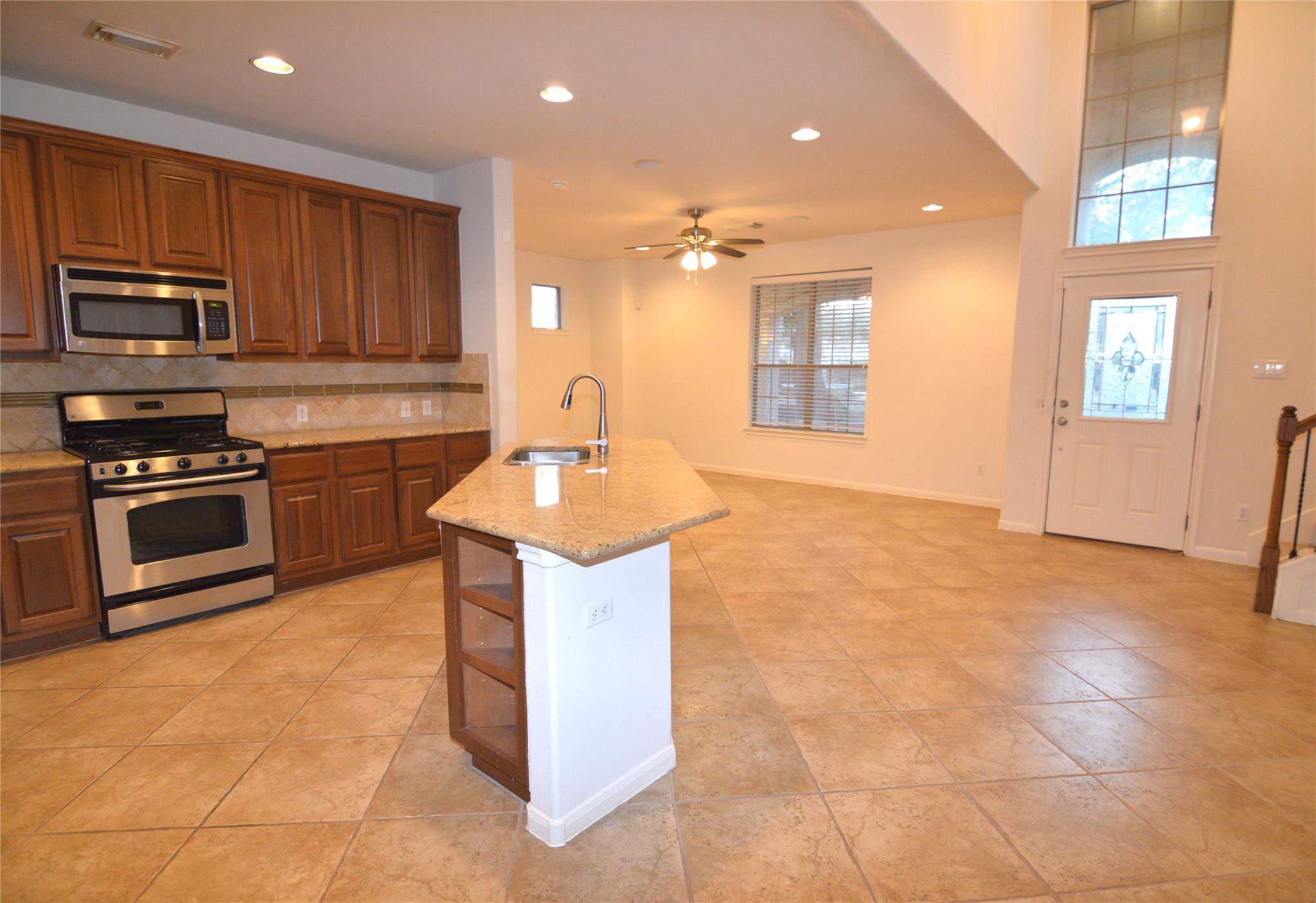 11400 W Parmer Ln # 15, Cedar Park, TX 78613