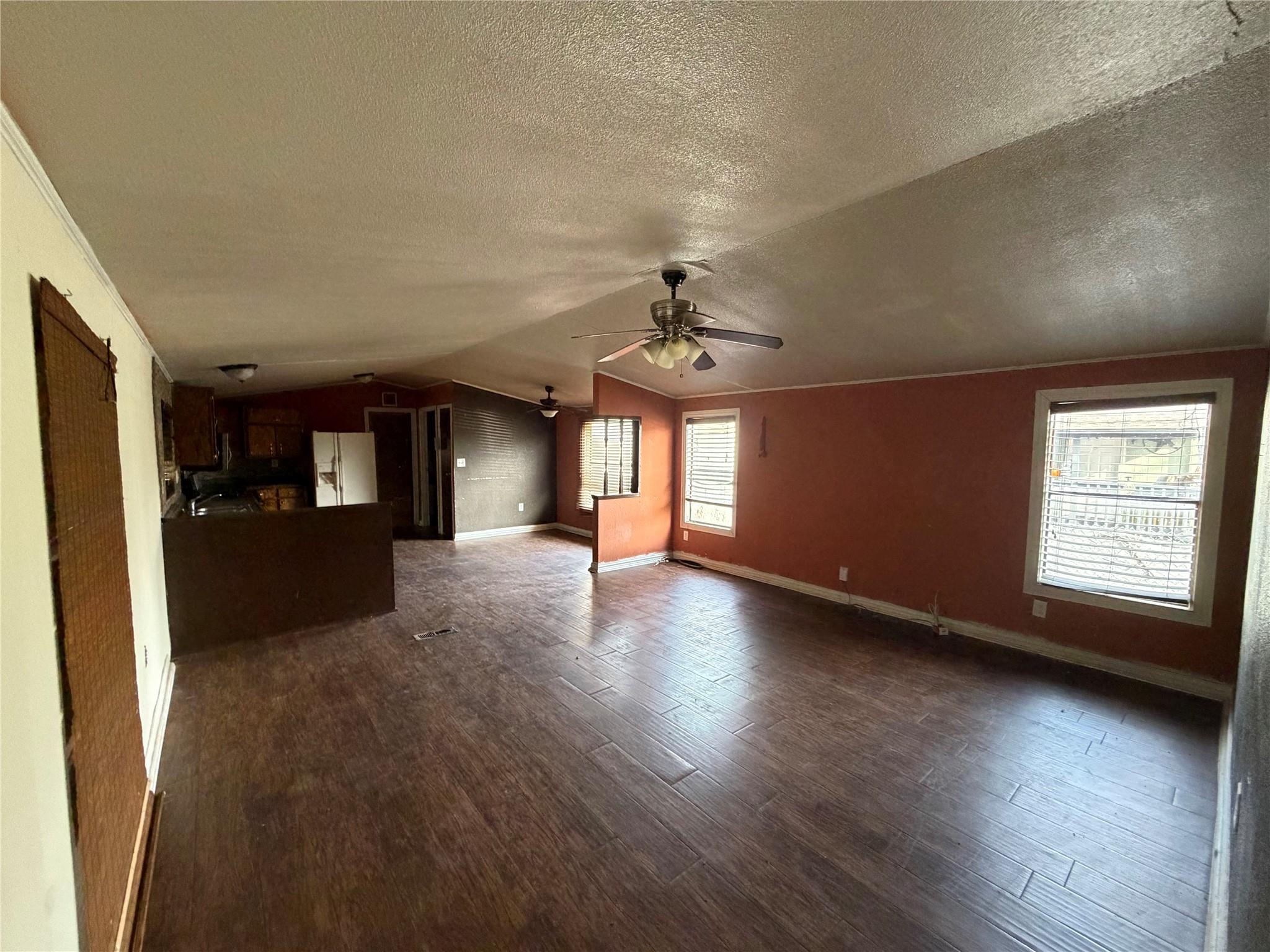 2214 Bitter Creek Dr, Austin, TX 78744