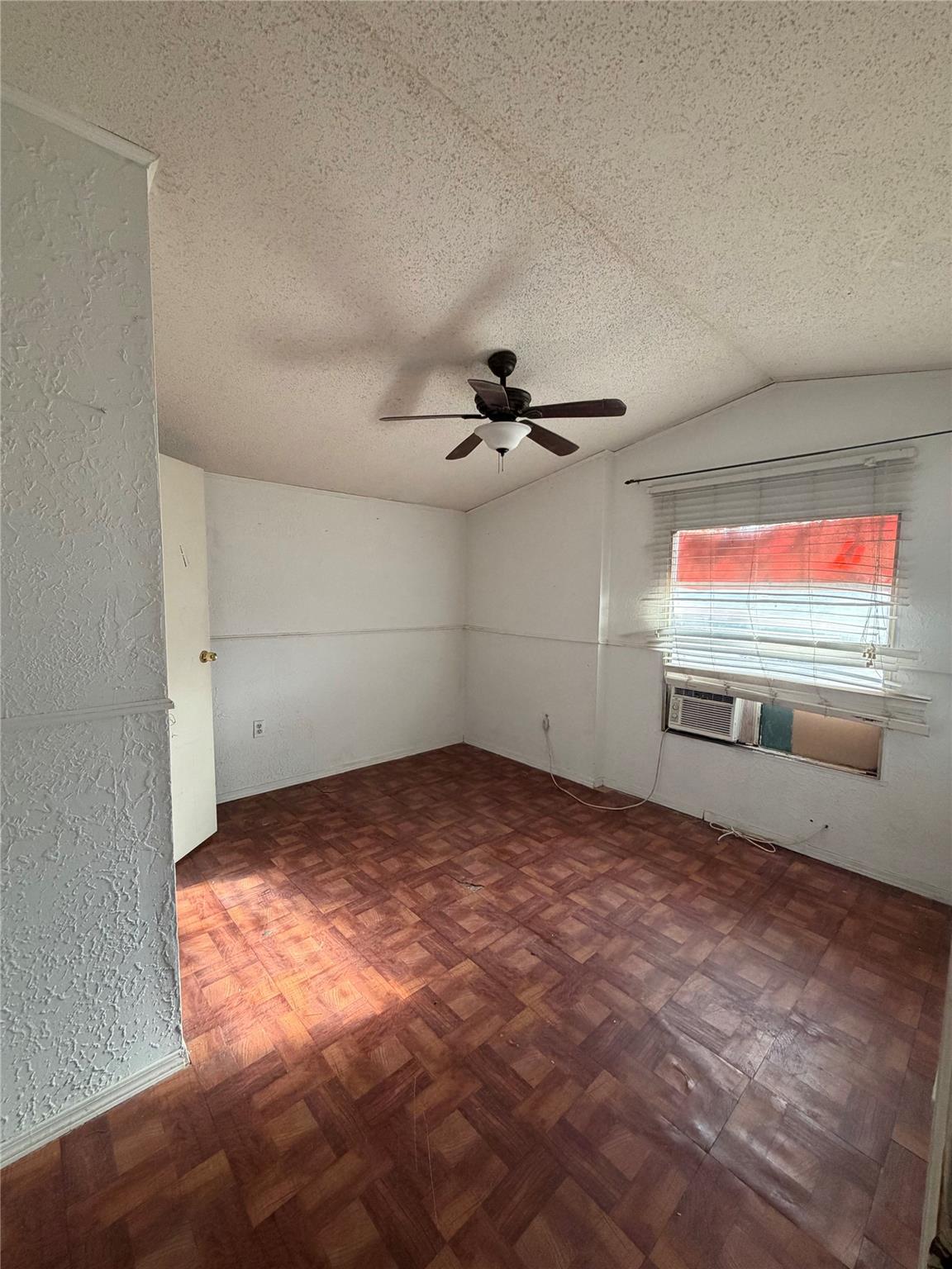 2214 Bitter Creek Dr, Austin, TX 78744