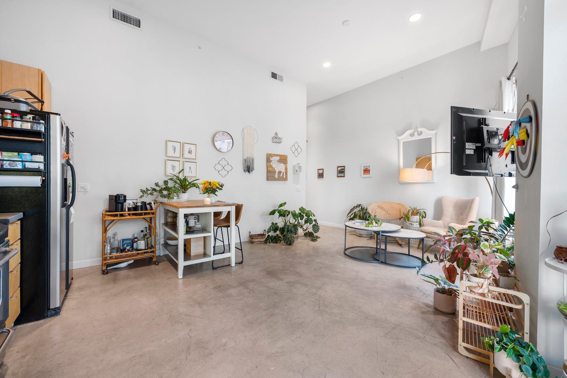 507 Sabine St # 908, Austin, TX 78701