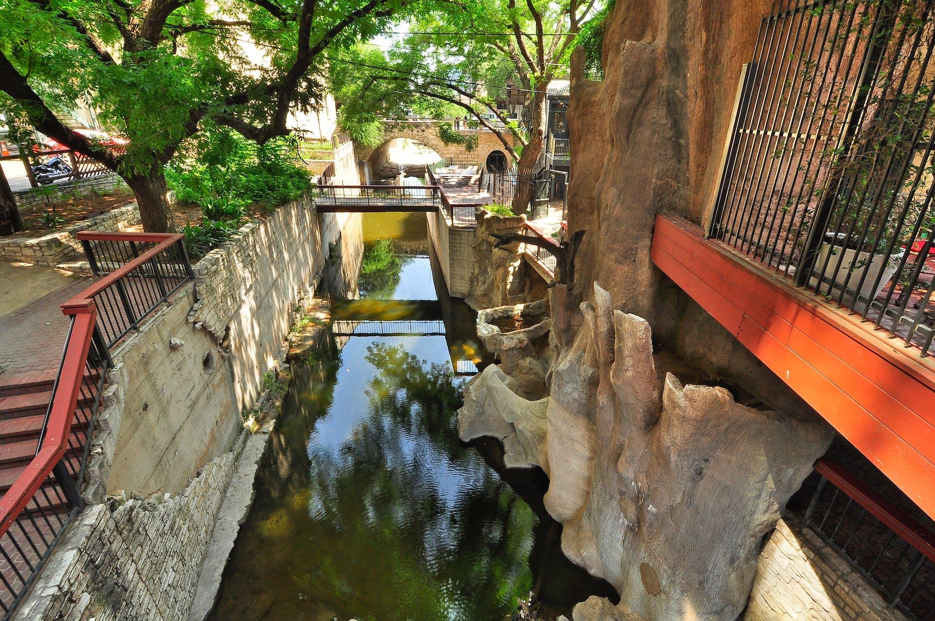 507 Sabine St # 908, Austin, TX 78701