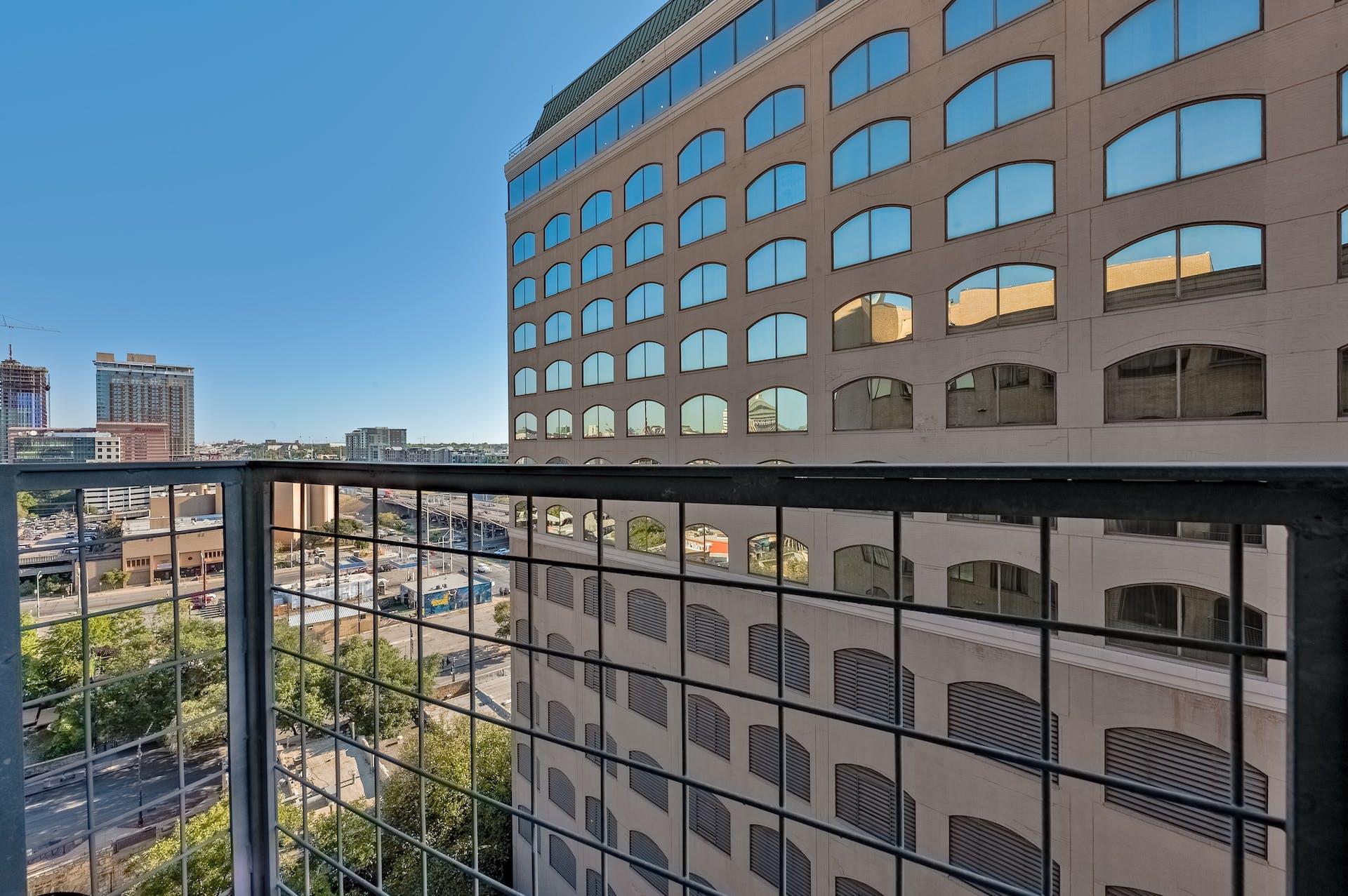 507 Sabine St # 908, Austin, TX 78701