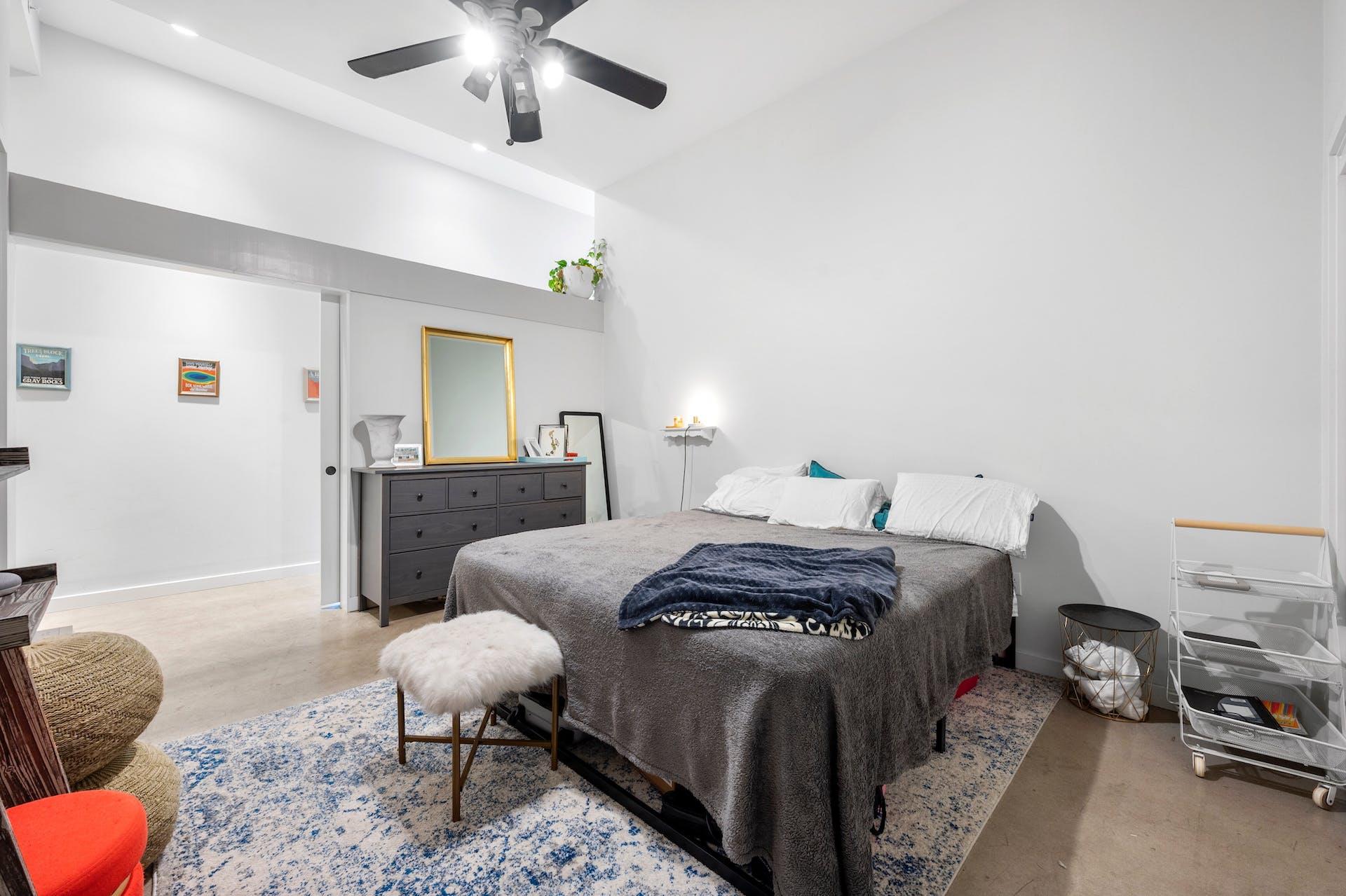 507 Sabine St # 908, Austin, TX 78701