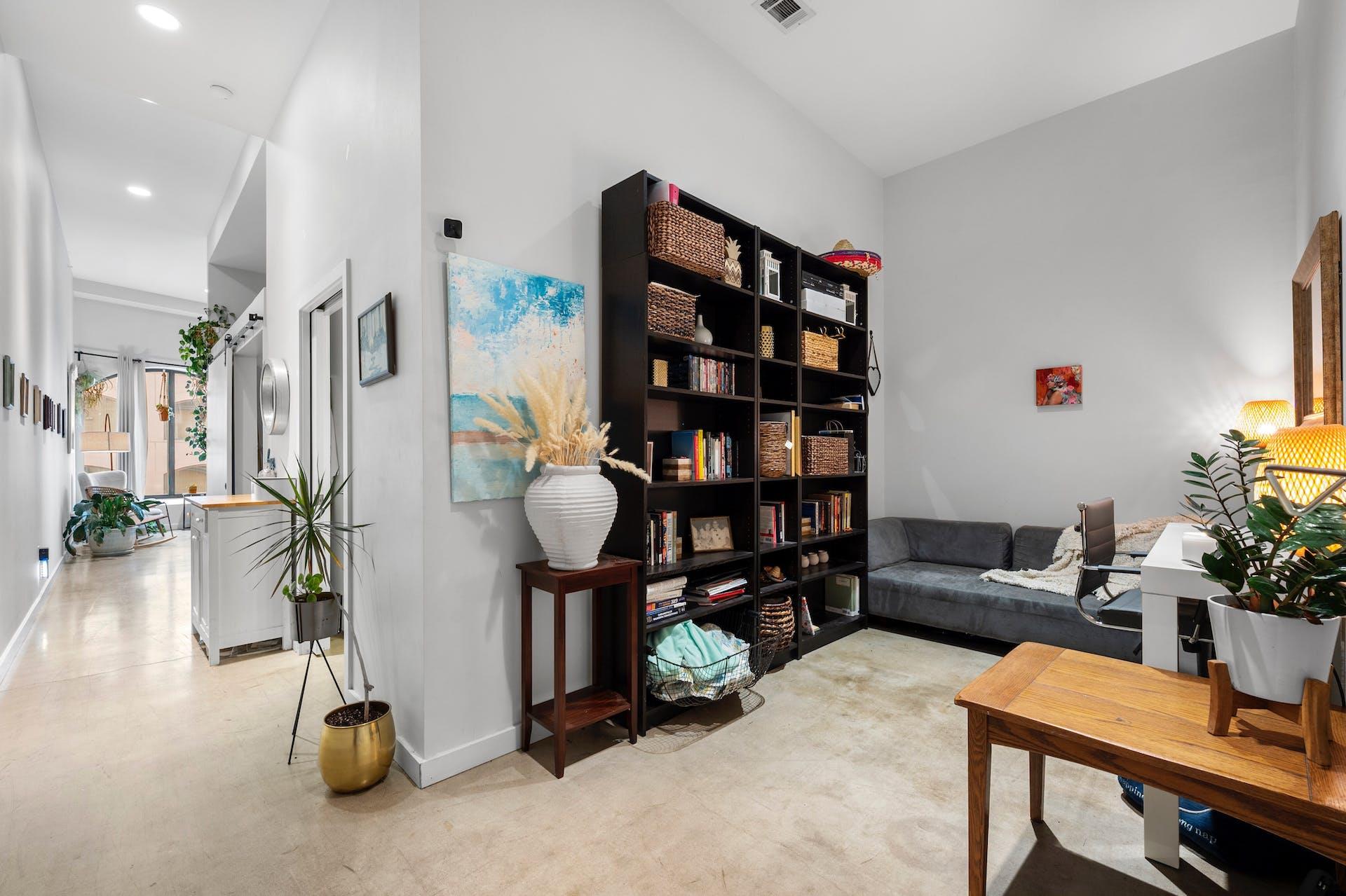 507 Sabine St # 908, Austin, TX 78701