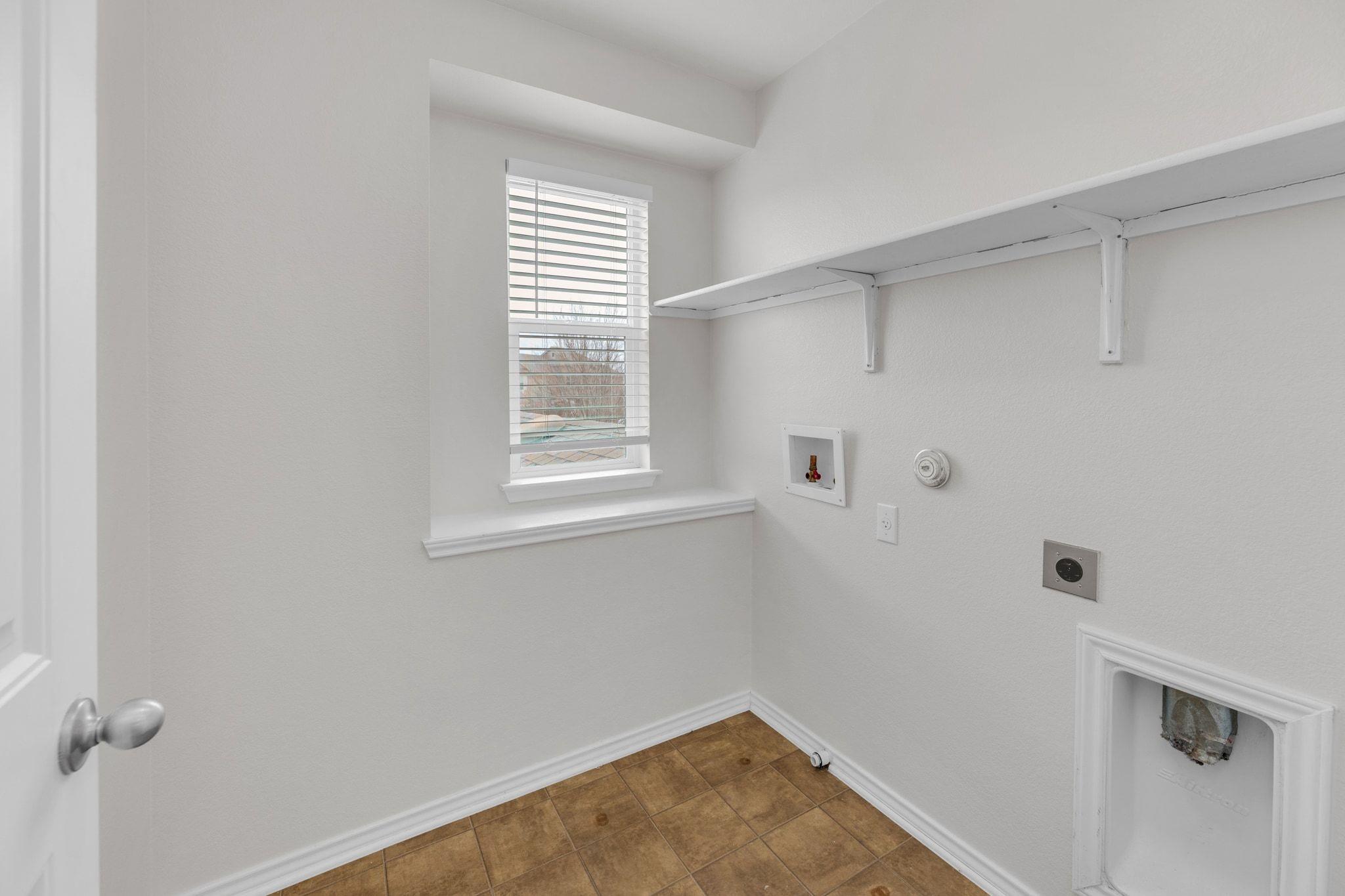 150 Jasmine Cv, Kyle, TX 78640