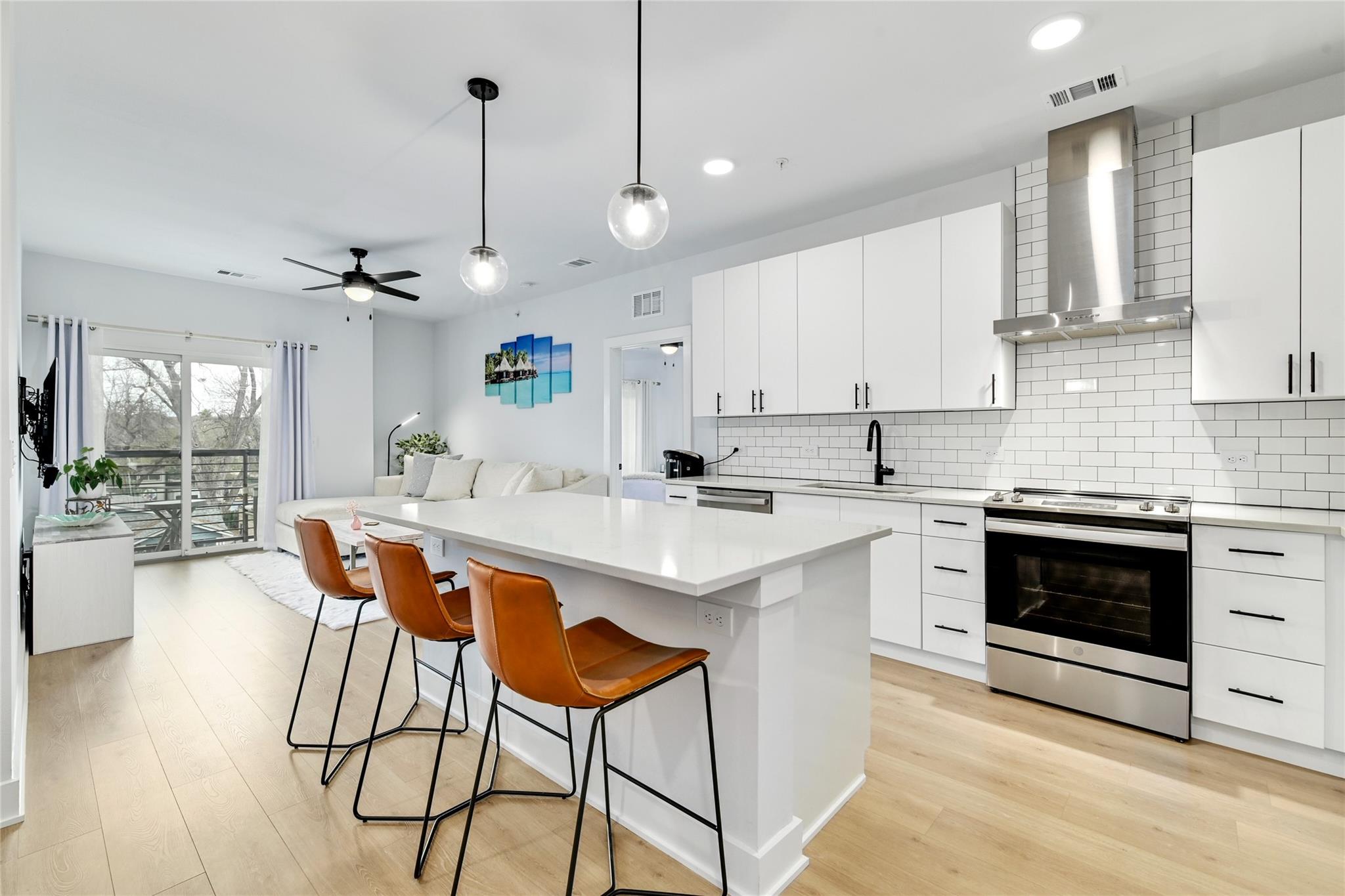 3101 Govalle Ave # 301, Austin, TX 78702