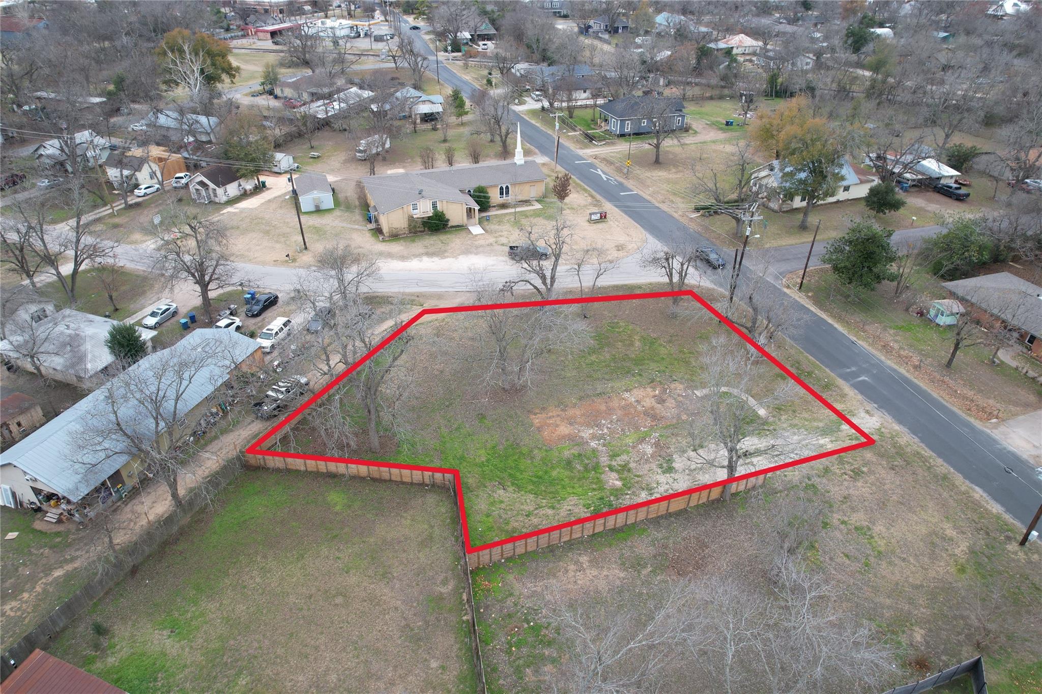 305 Lexington Rd, Elgin, TX 78621