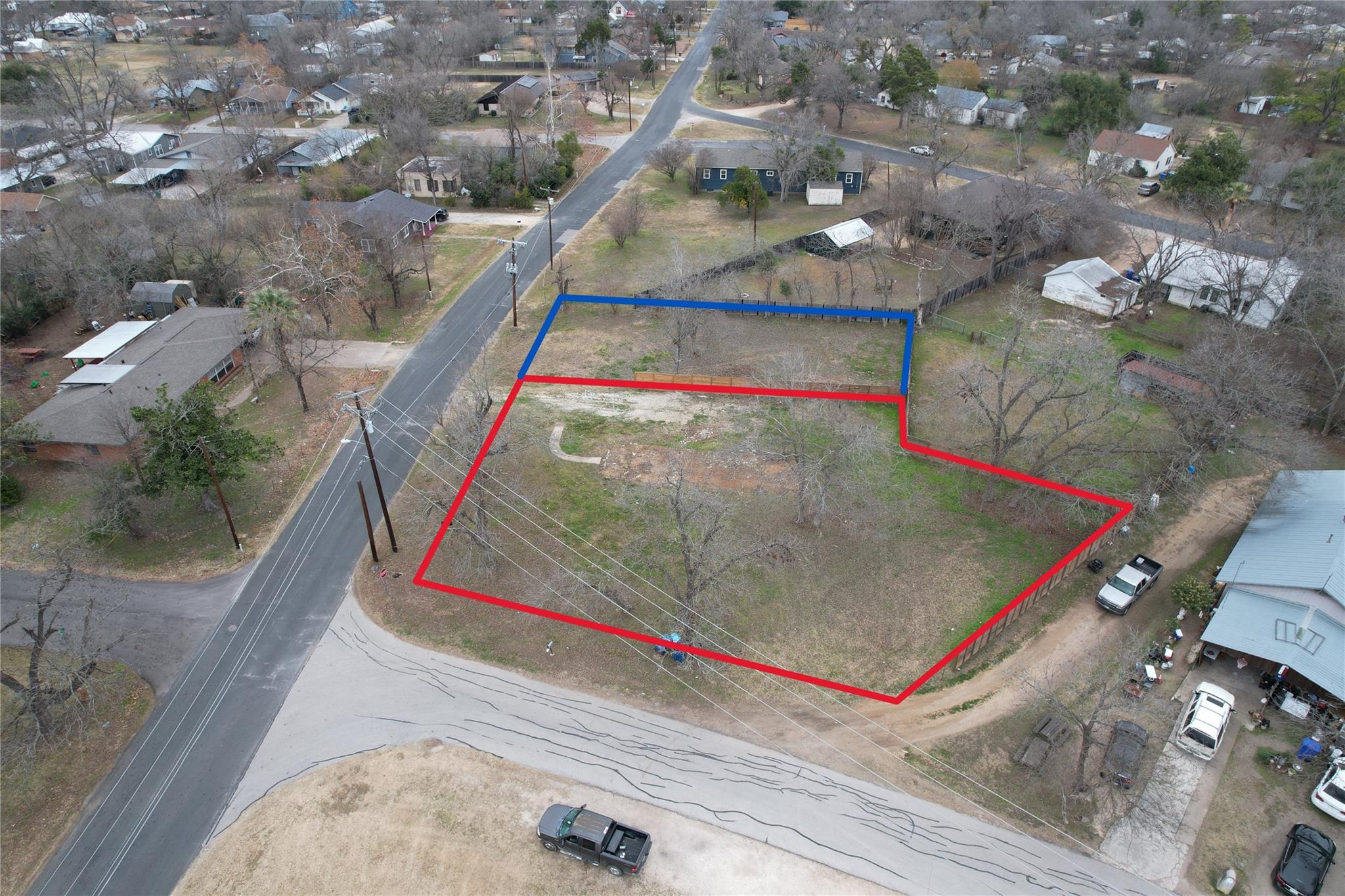 305 Lexington Rd, Elgin, TX 78621