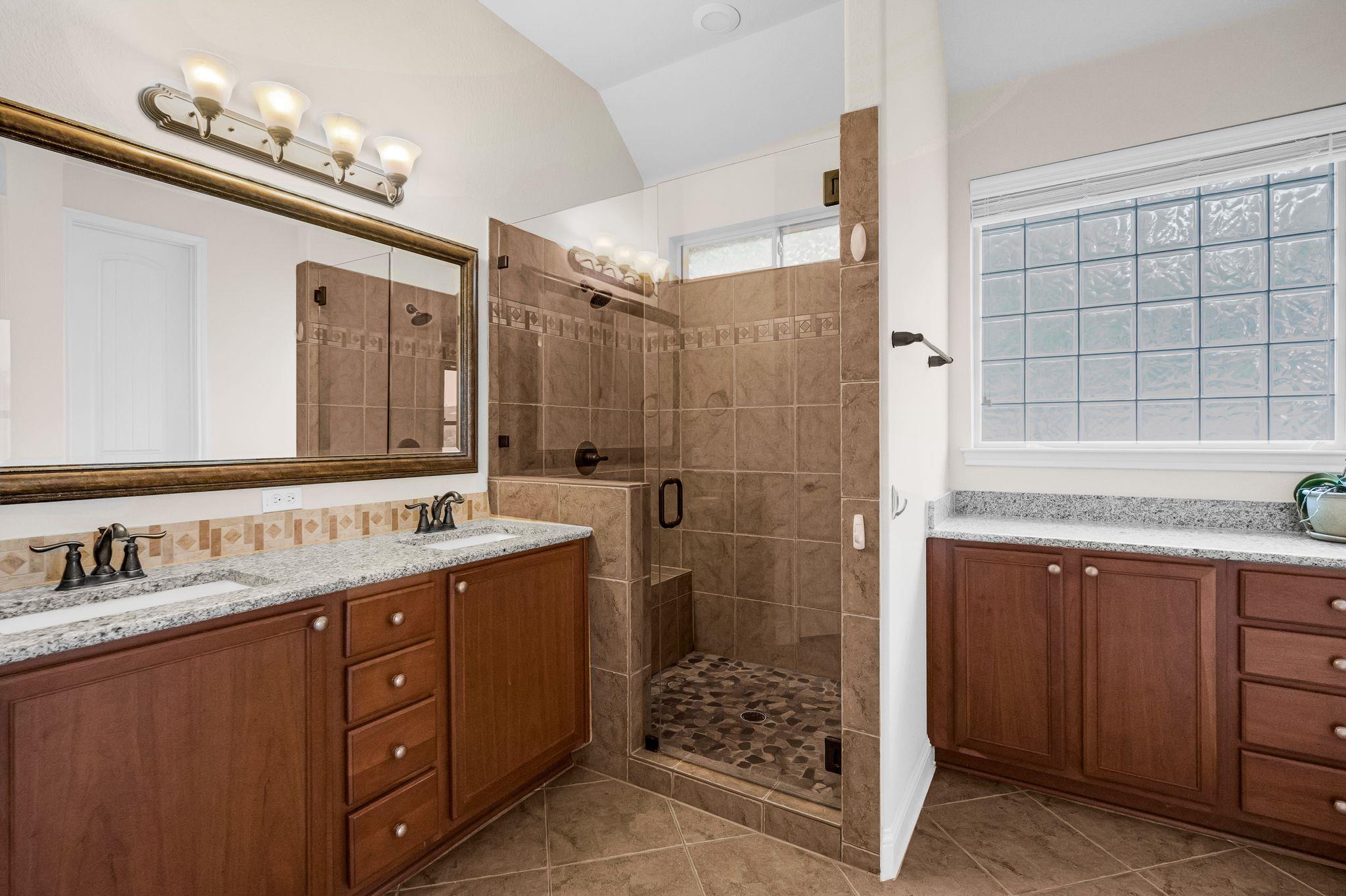 212 Tavish Trl, Austin, TX 78738