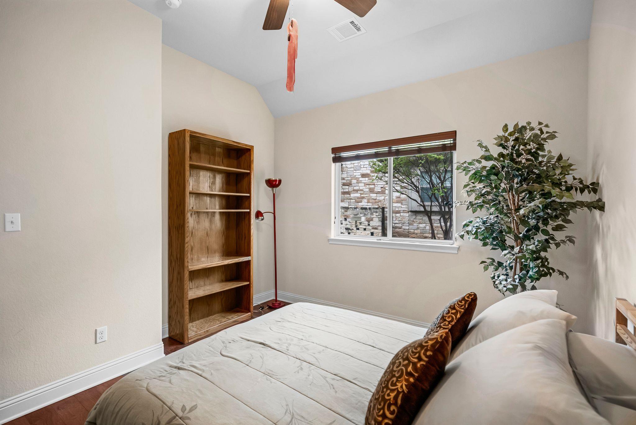 212 Tavish Trl, Austin, TX 78738