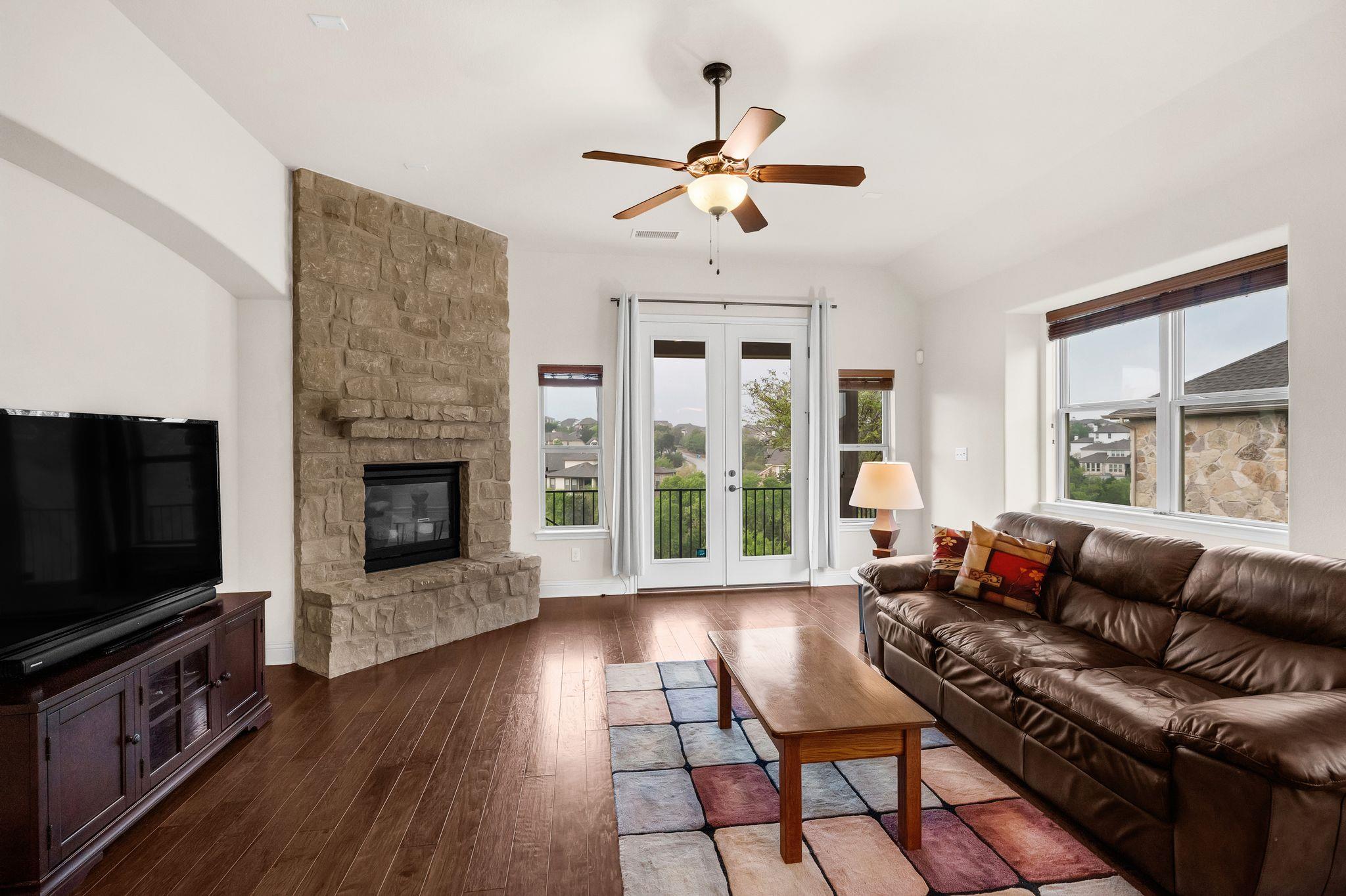 212 Tavish Trl, Austin, TX 78738