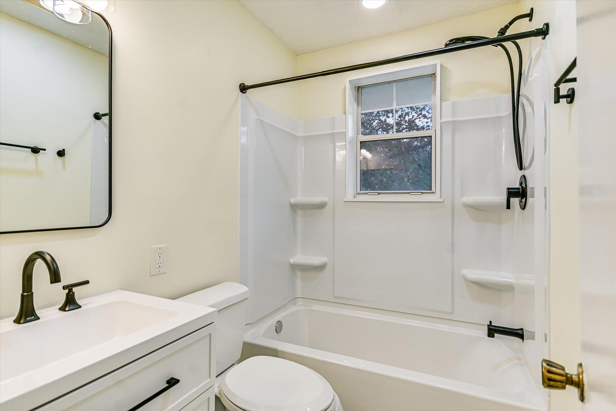 10709 Yucca Dr, Austin, TX 78759