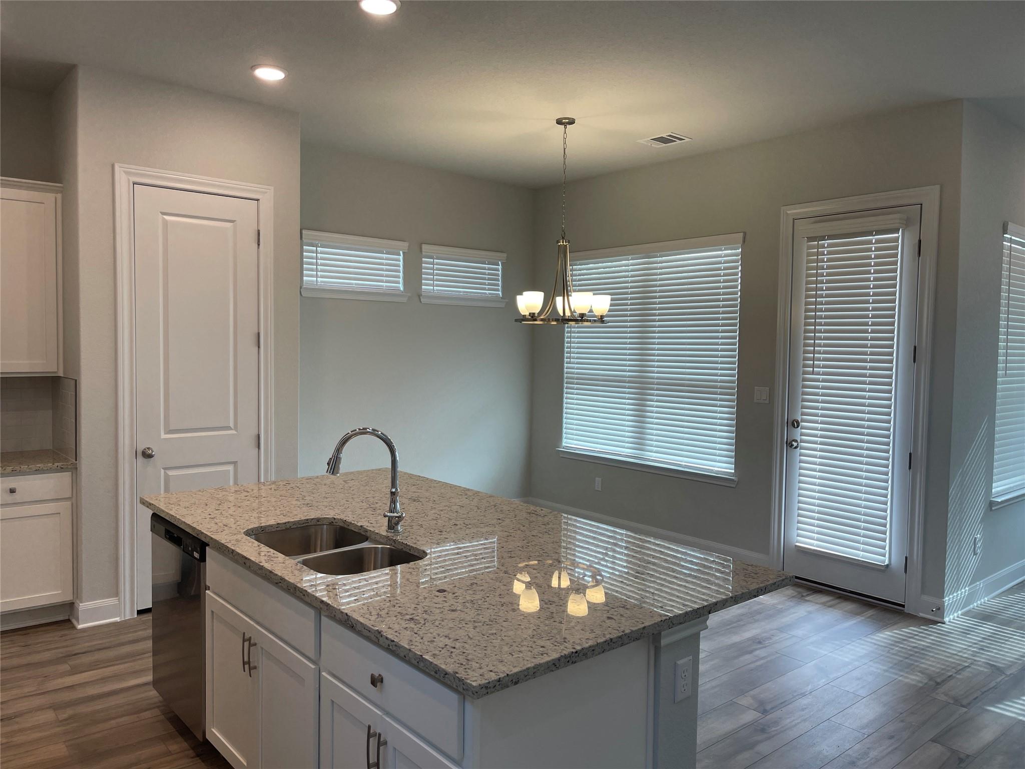 122 Revere Dr, Kyle, TX 78640