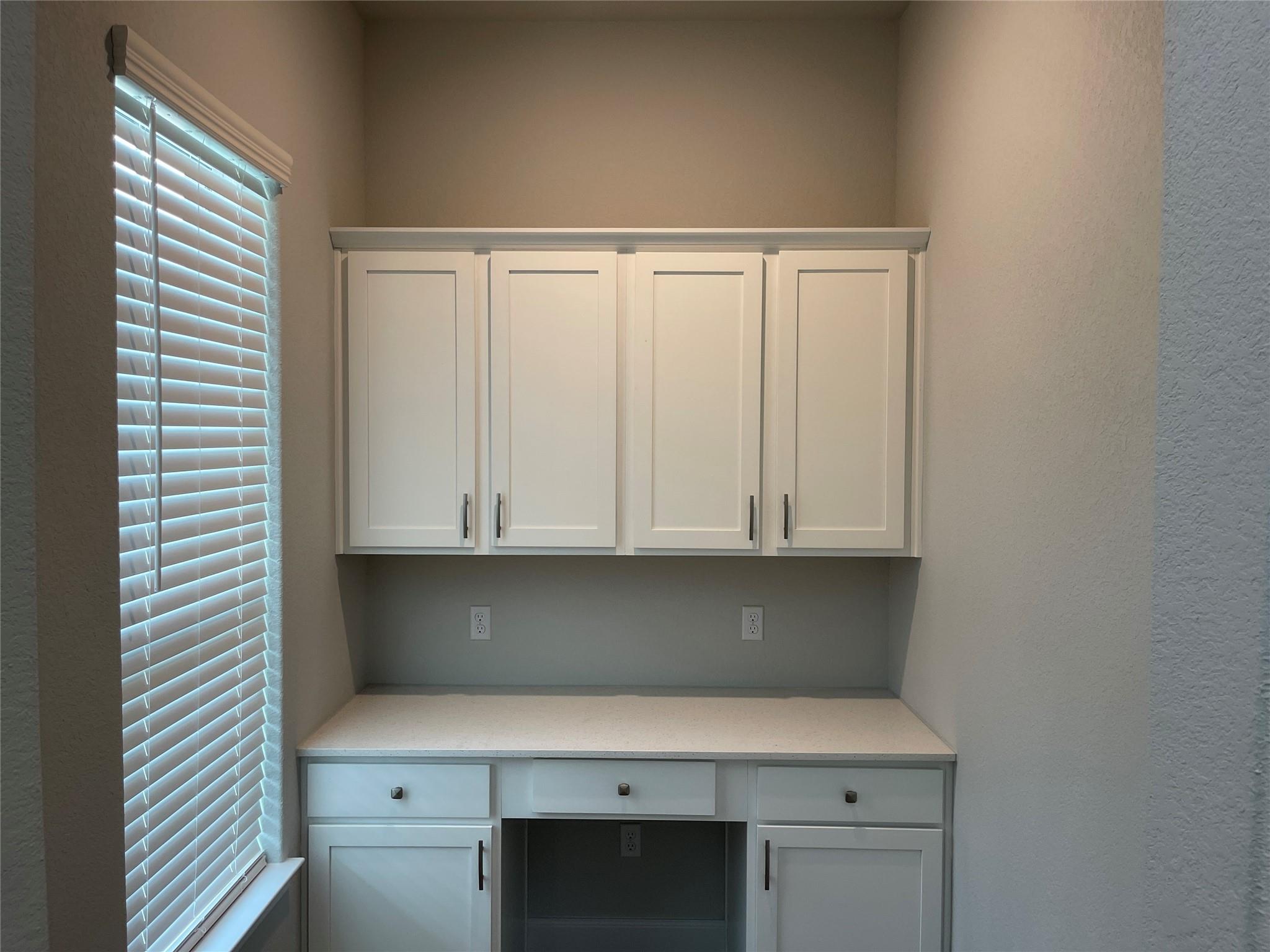 122 Revere Dr, Kyle, TX 78640