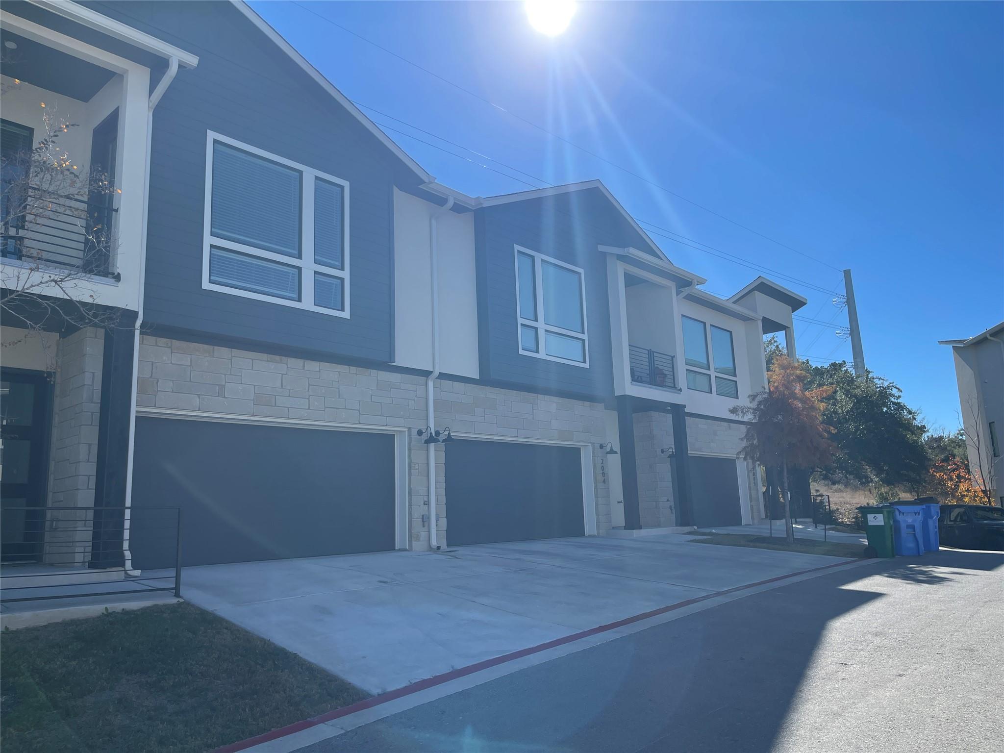 2050 lohmans Spur # 2003, Lakeway, TX 78734