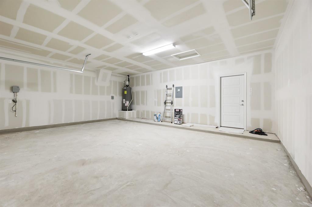 100 Jarbridge Dr, Kyle, TX 78640