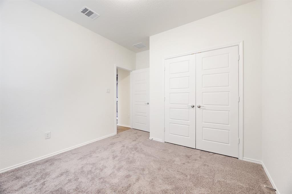 100 Jarbridge Dr, Kyle, TX 78640