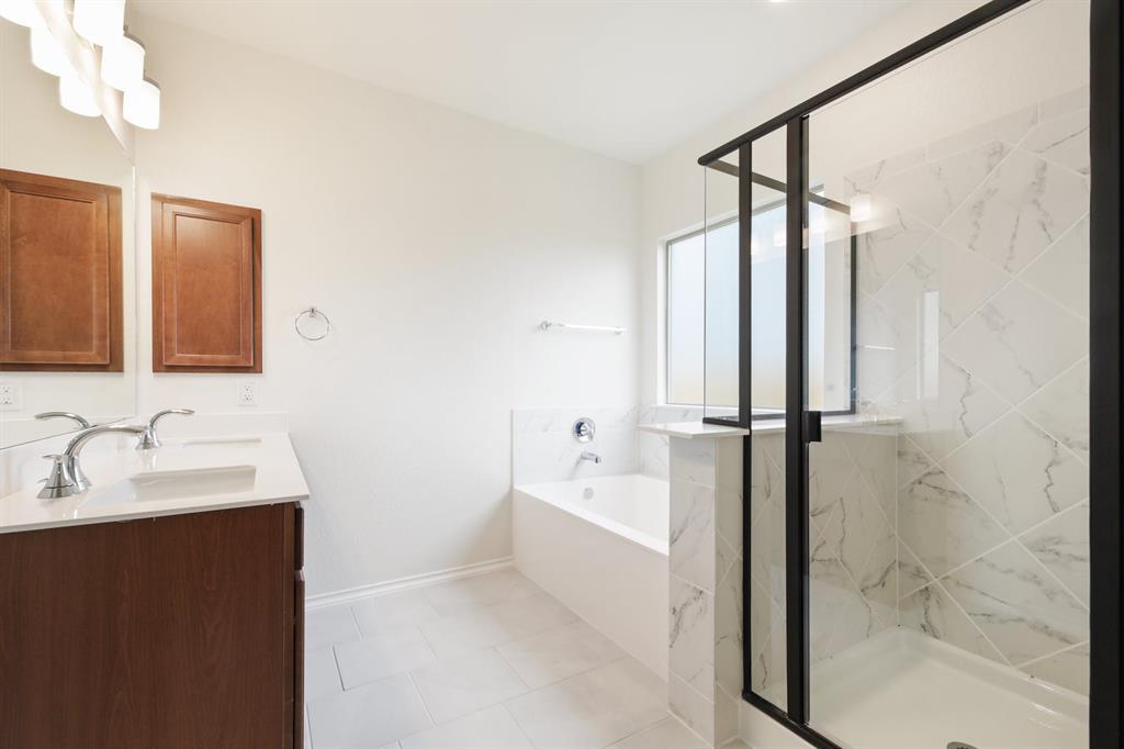 100 Jarbridge Dr, Kyle, TX 78640