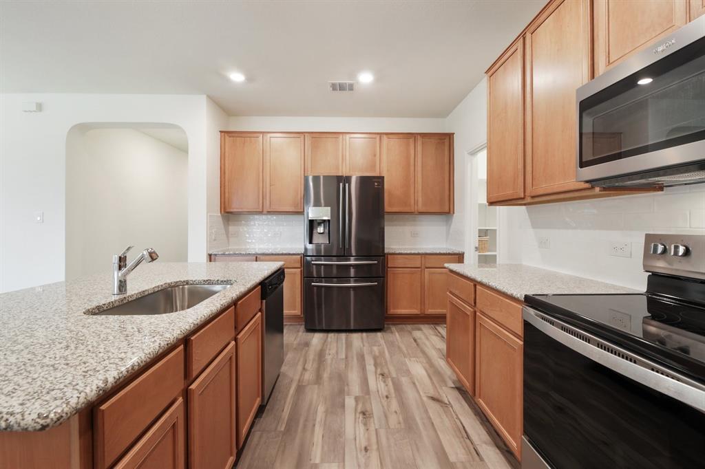 100 Jarbridge Dr, Kyle, TX 78640