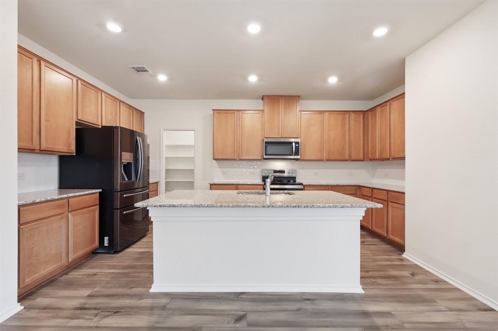 100 Jarbridge Dr, Kyle, TX 78640