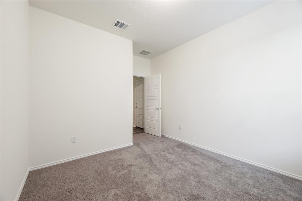 100 Jarbridge Dr, Kyle, TX 78640