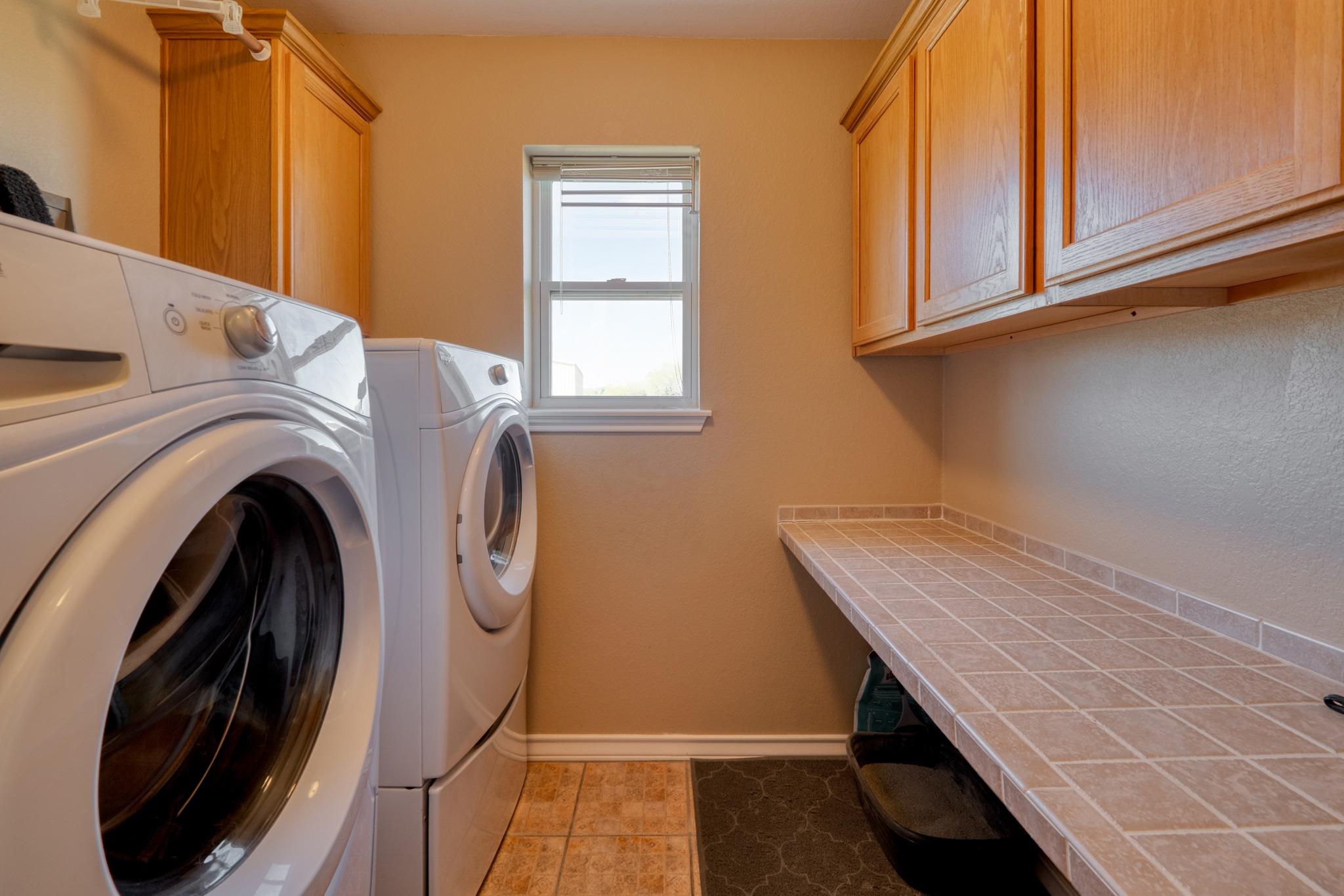 154 Three Oaks Ln, Bastrop, TX 78602